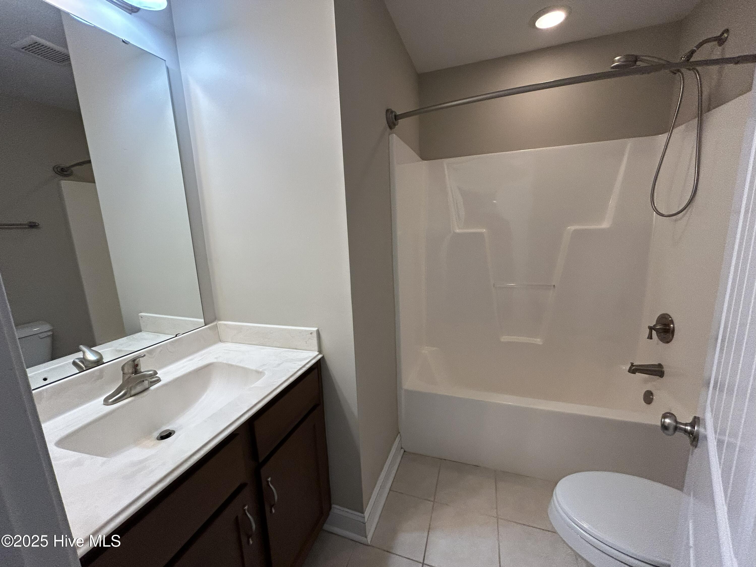 100541351 | Photo 18