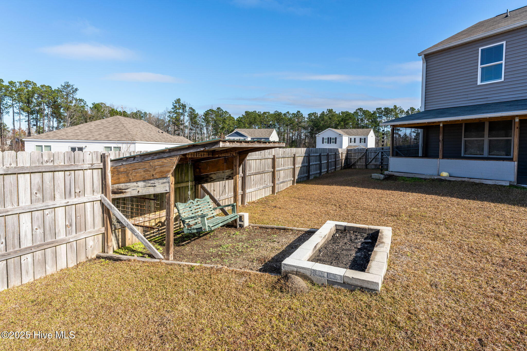 100523814 | Photo 38