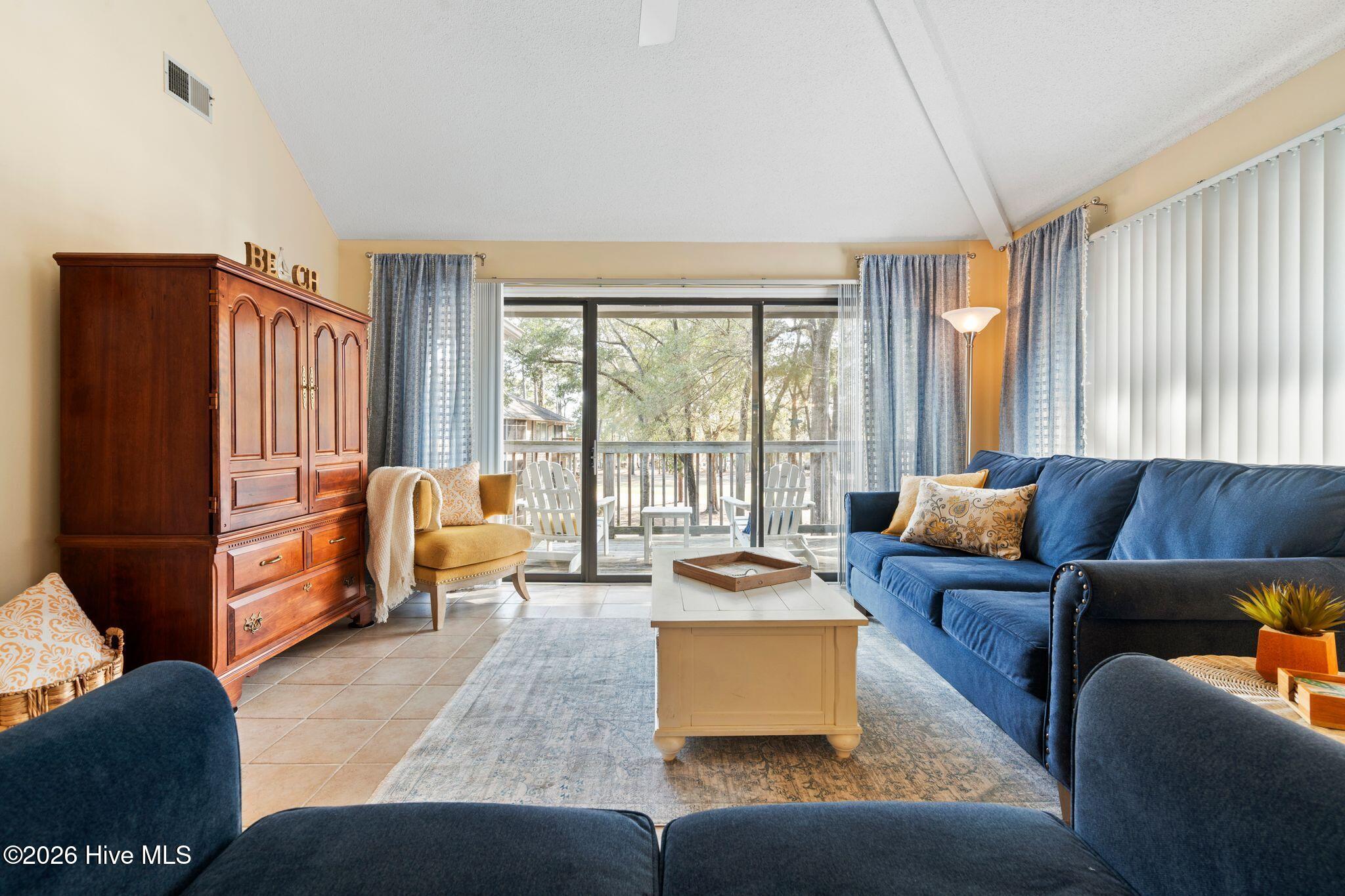 100552721 | Photo 40