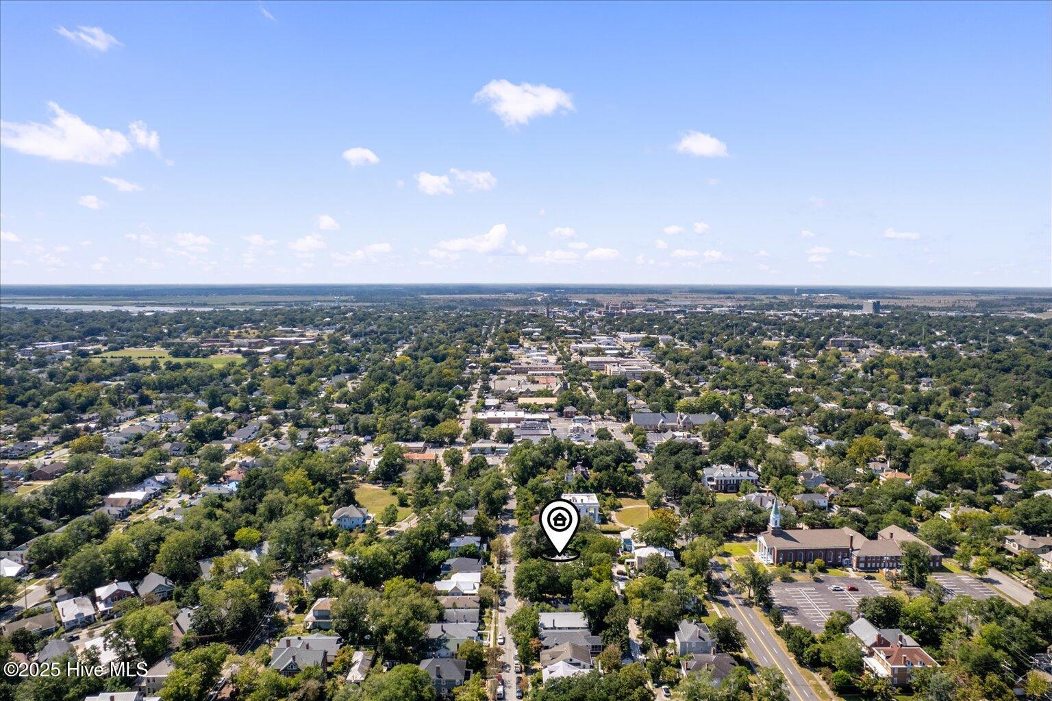 100529930 | Photo 11