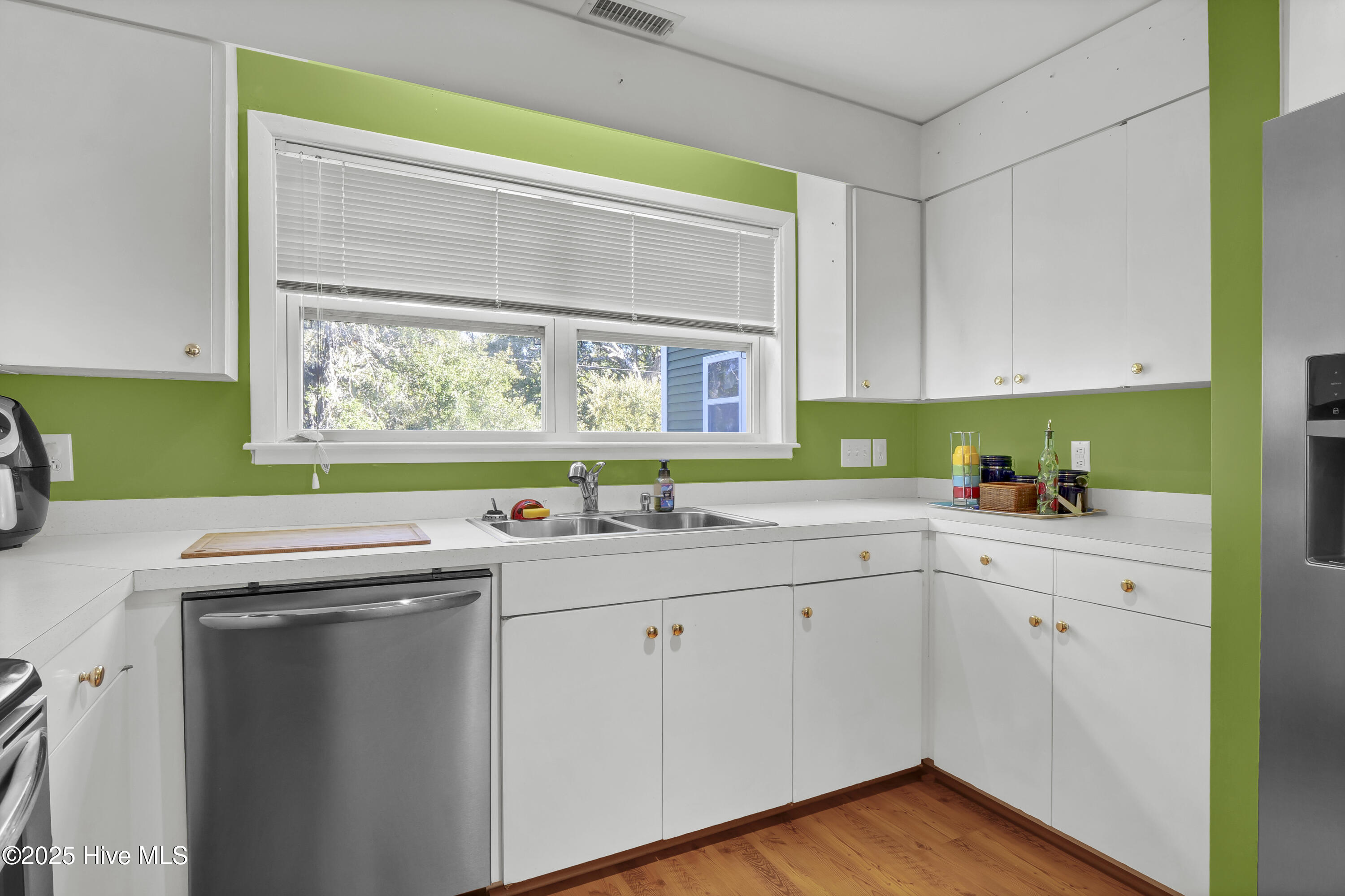 111 Cutlass Drive, Surf City, NC, 28445