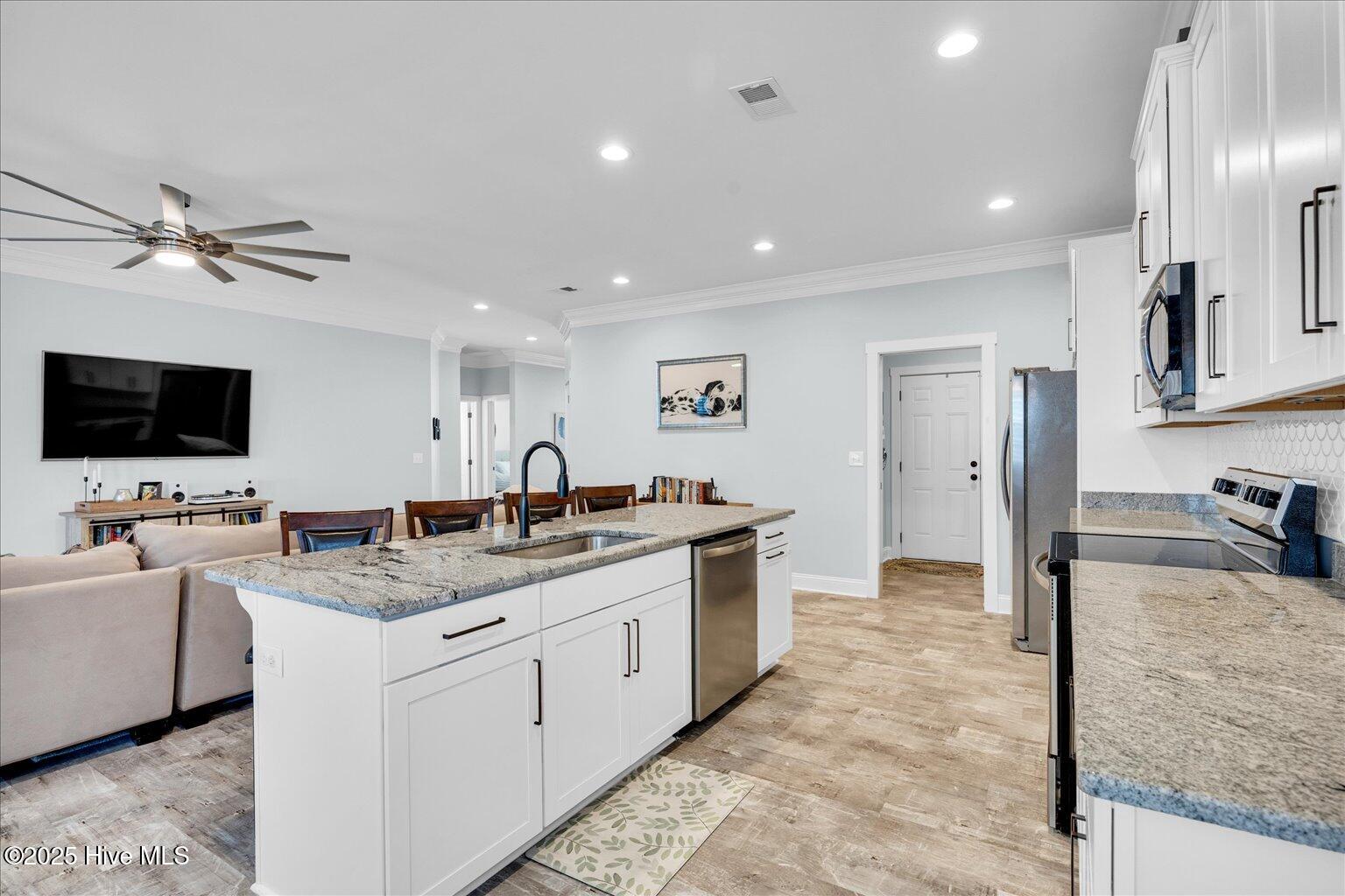 100516141 | Photo 13