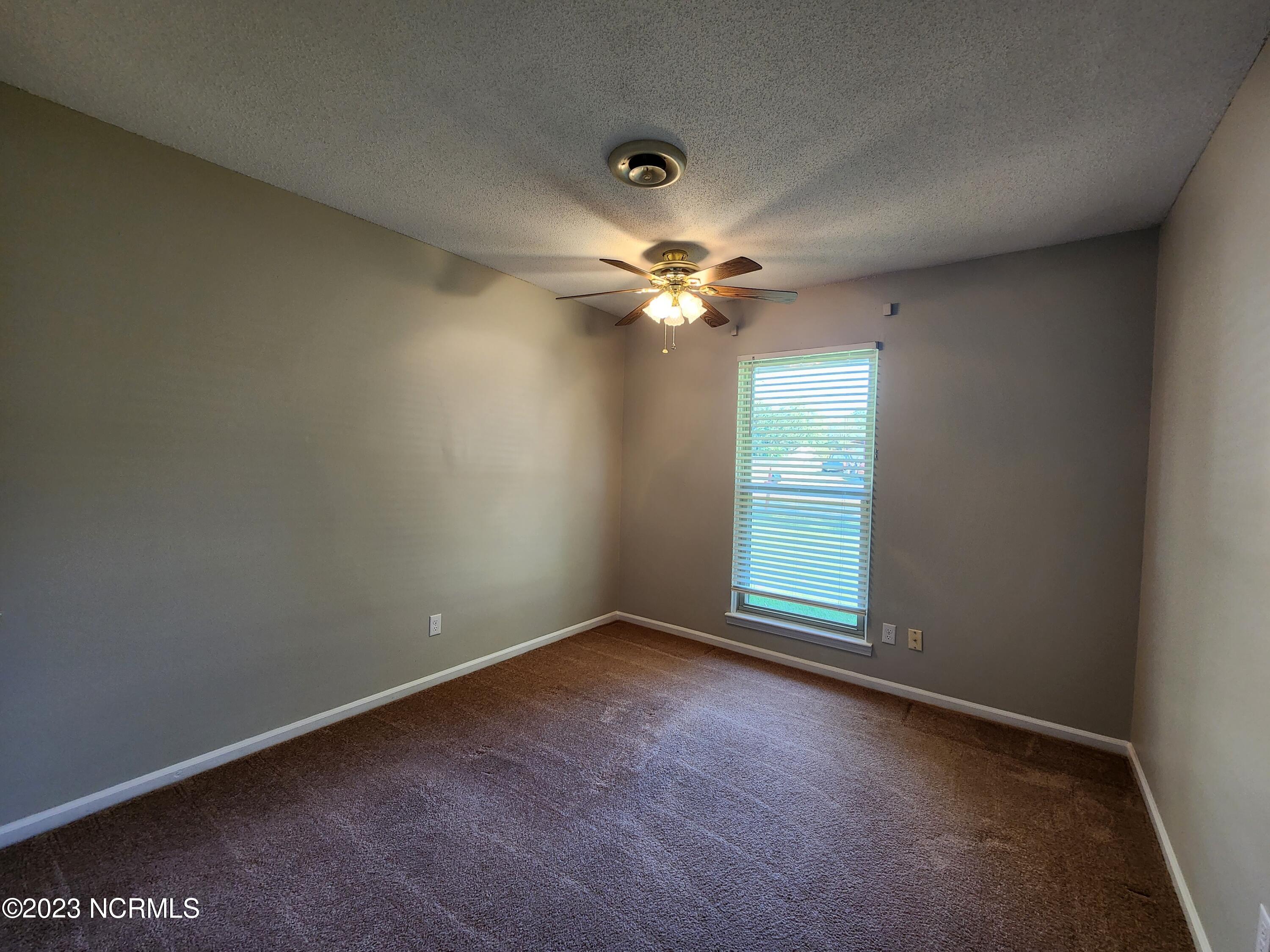 100568111 | Photo 18