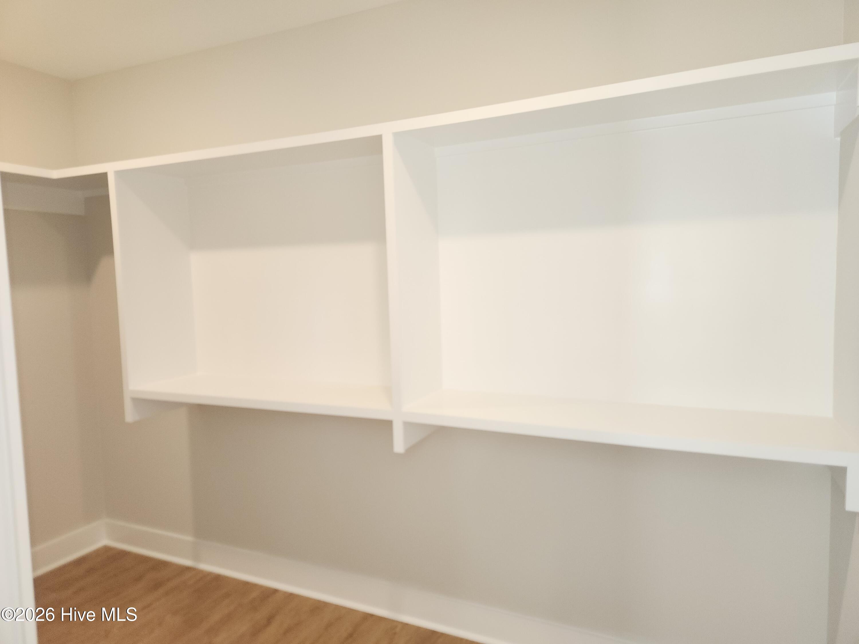 100559285 | Photo 34