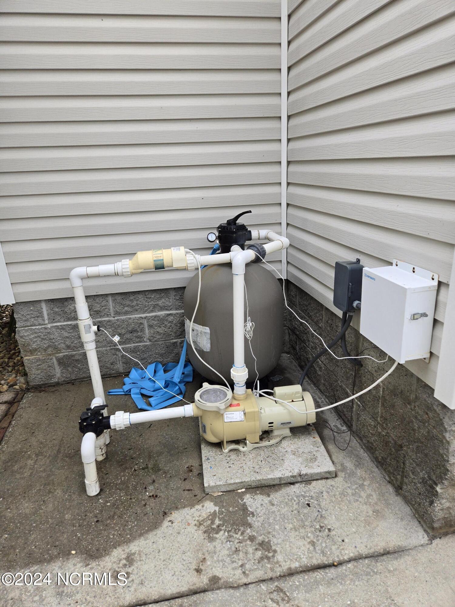 100465743 | Photo 56