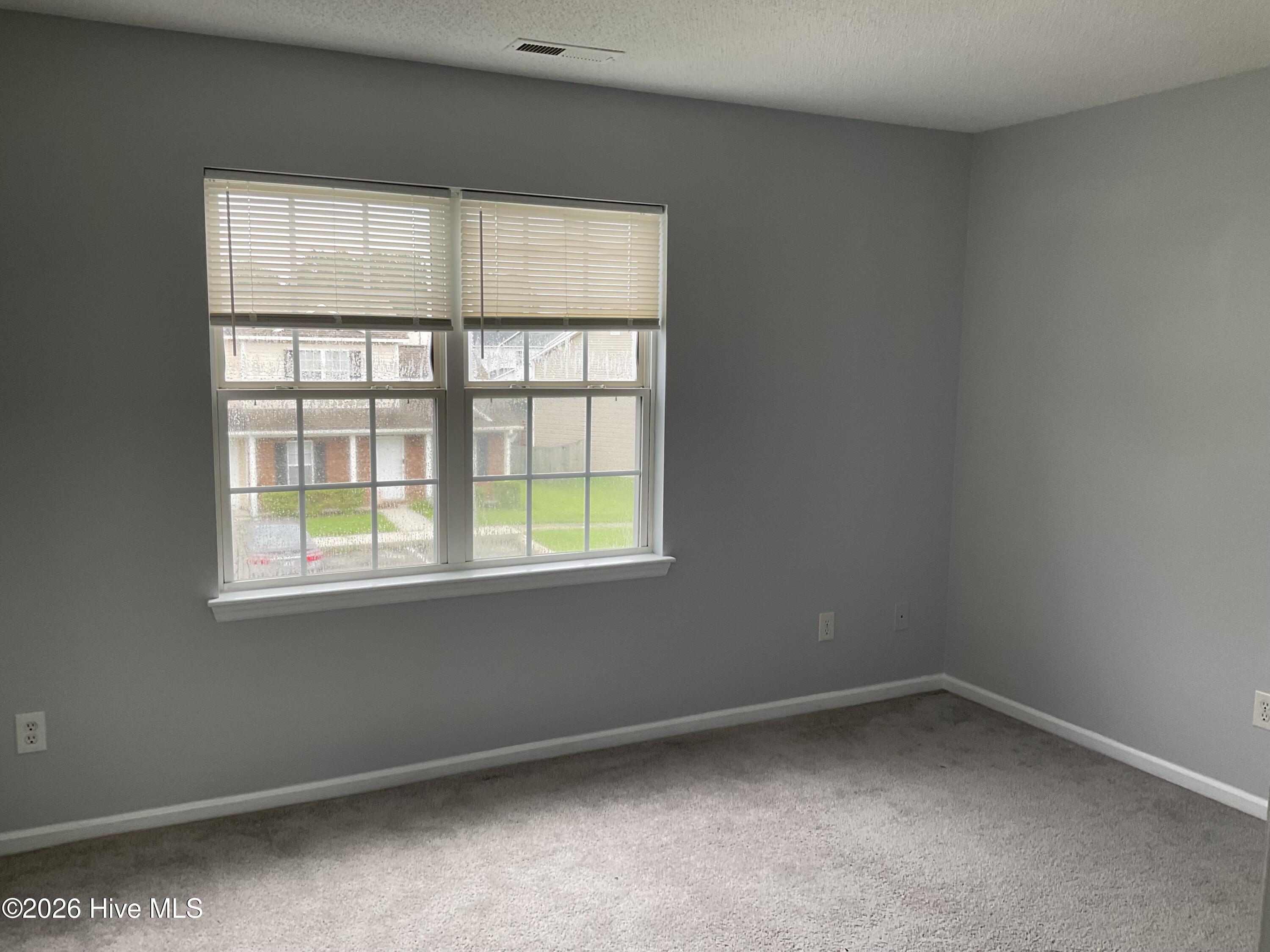 100559307 | Photo 15