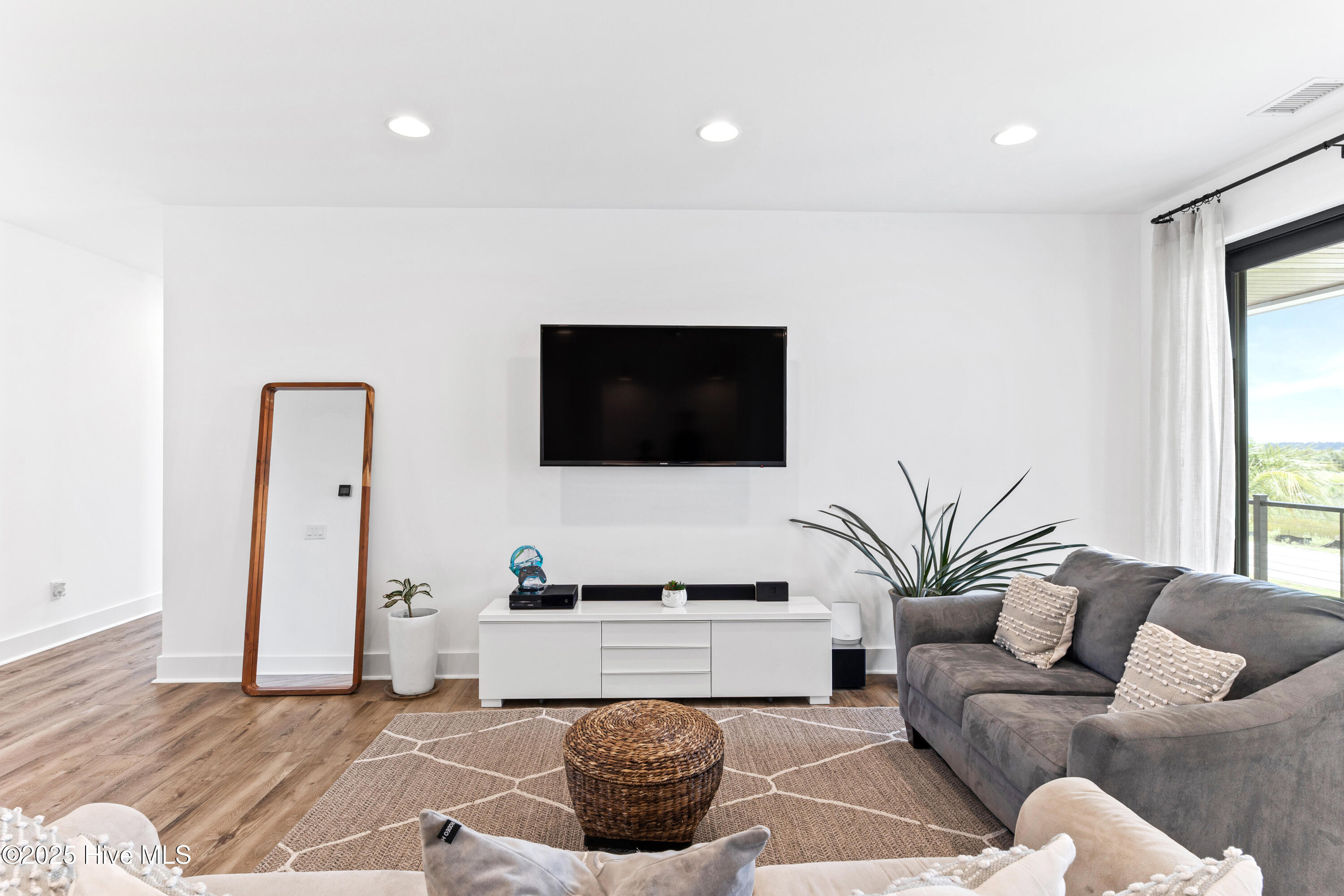 100534624 | Photo 25