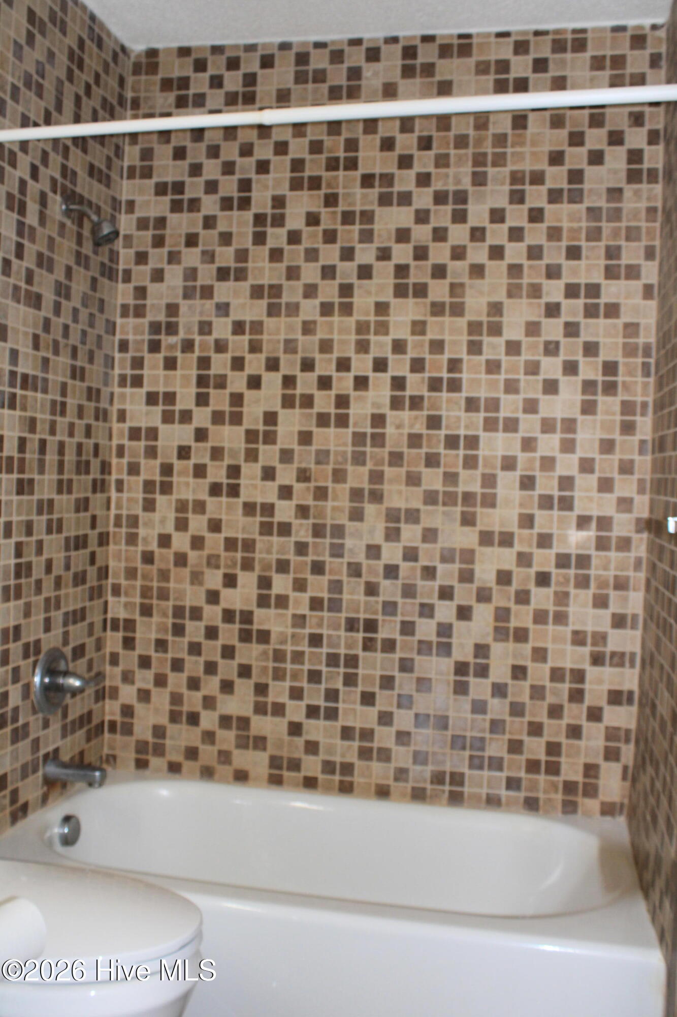 Fully Tiled Surround