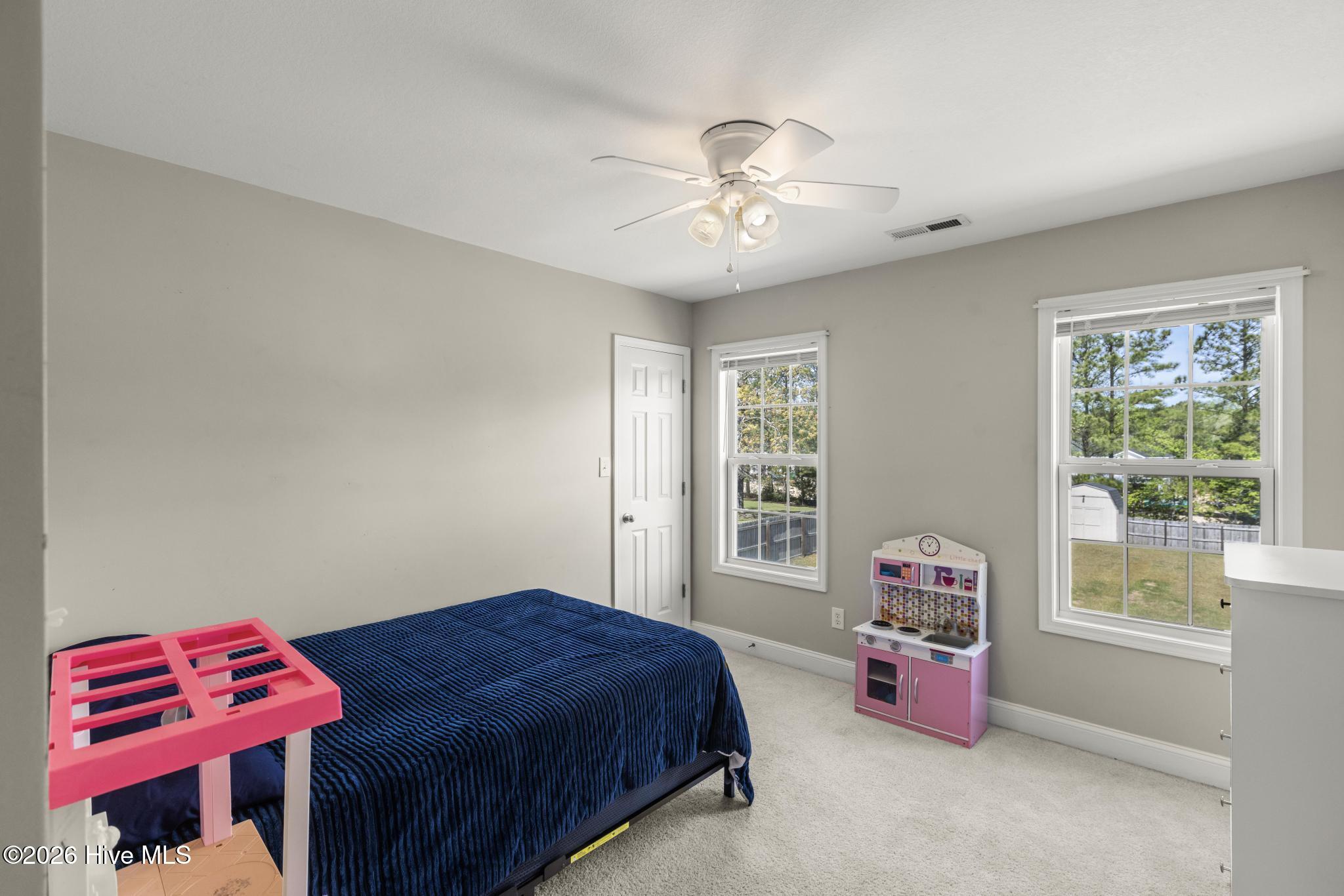 100566886 | Photo 28