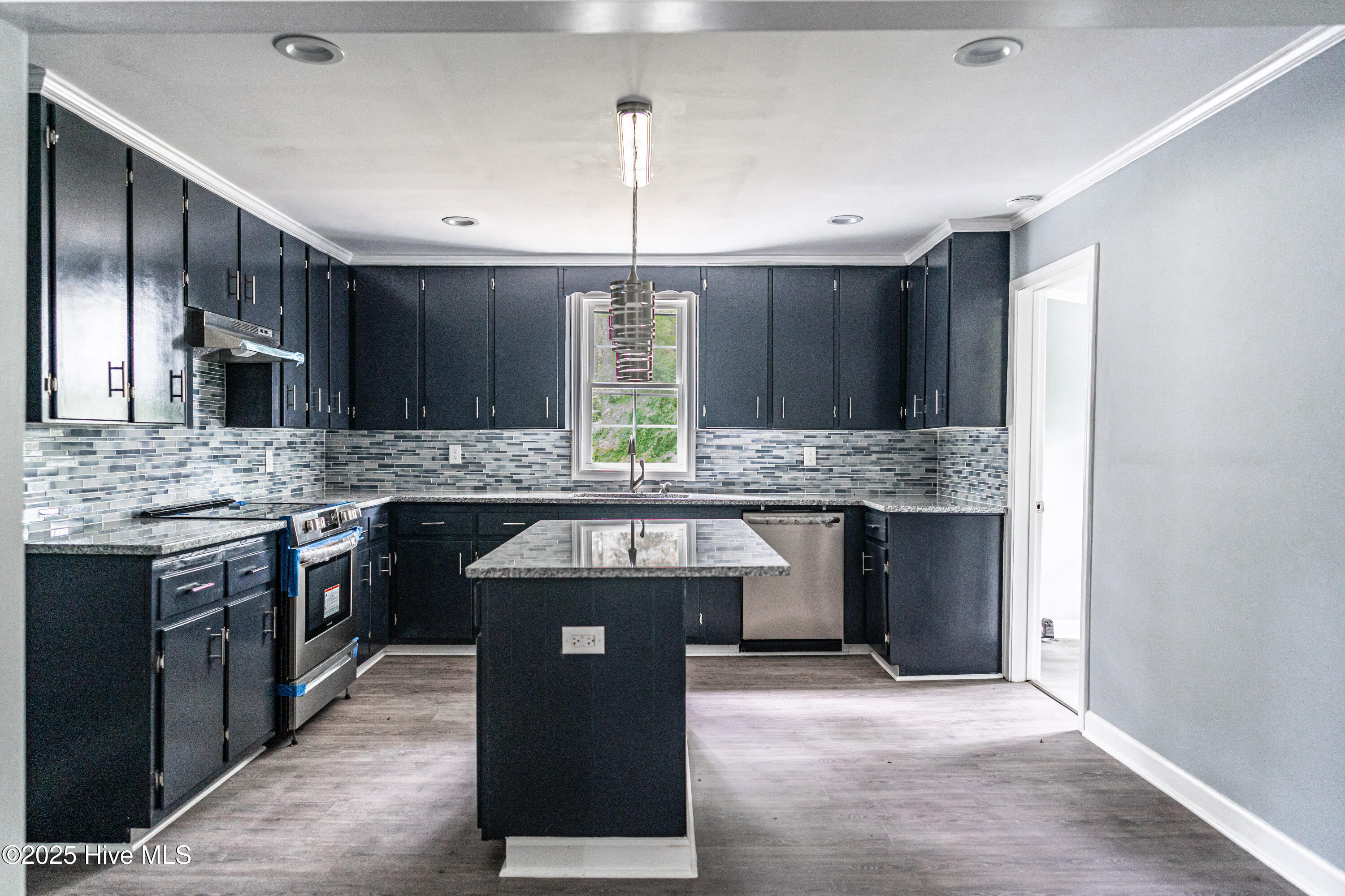 2396 Putnam Glendon Road