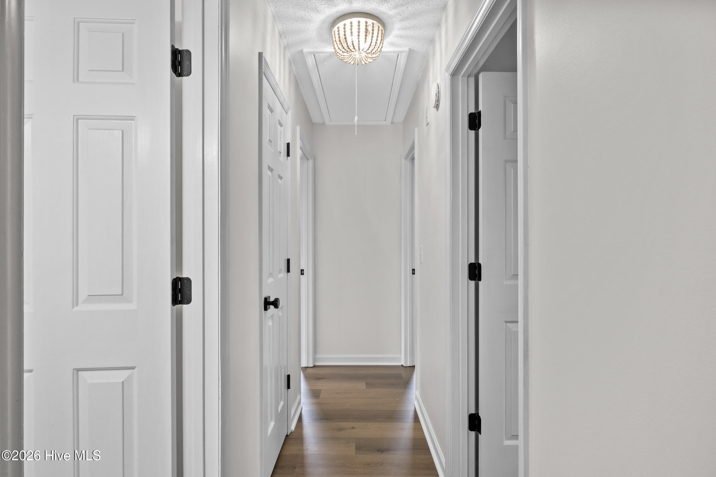 100559146 | Photo 28