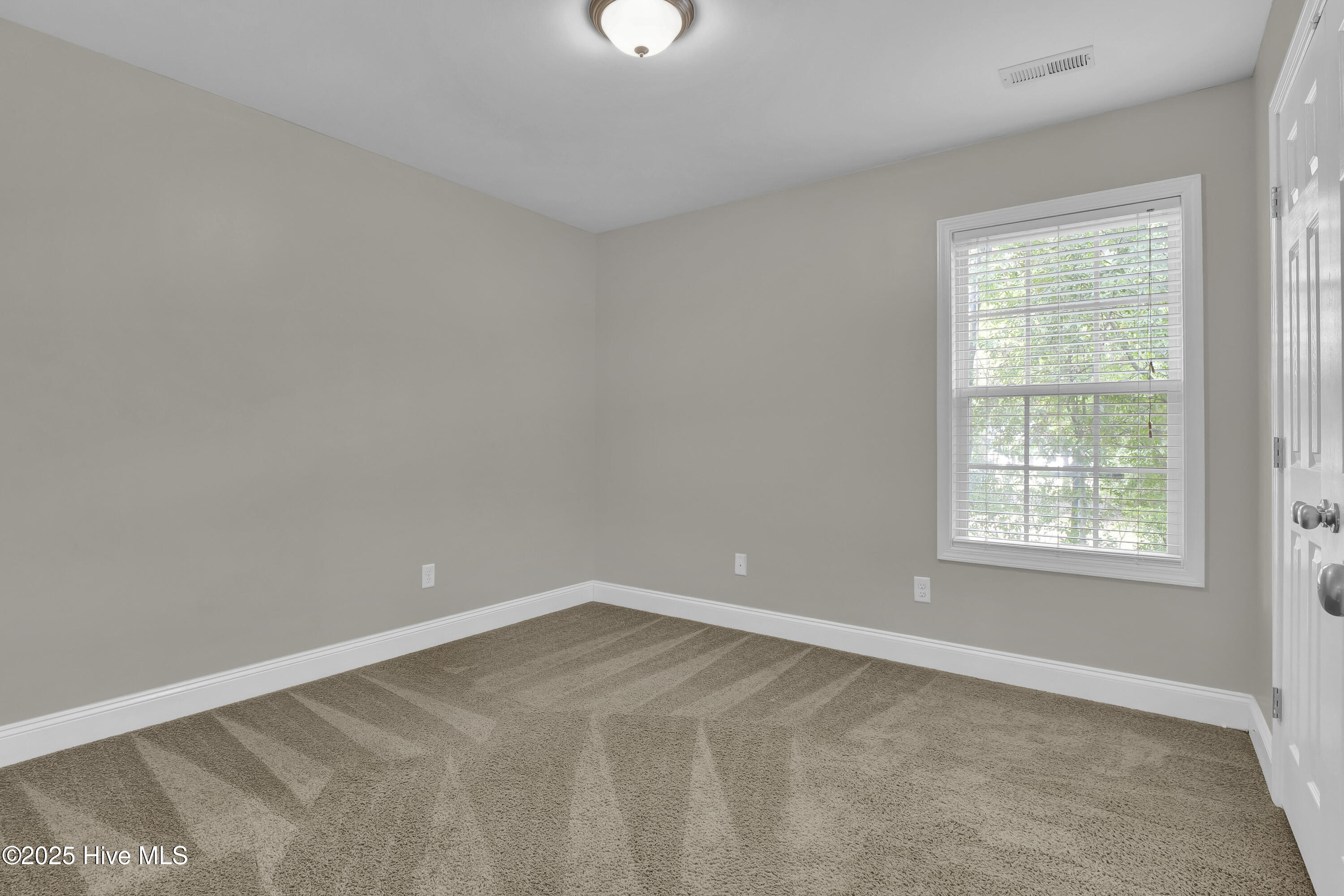 100531492 | Photo 20