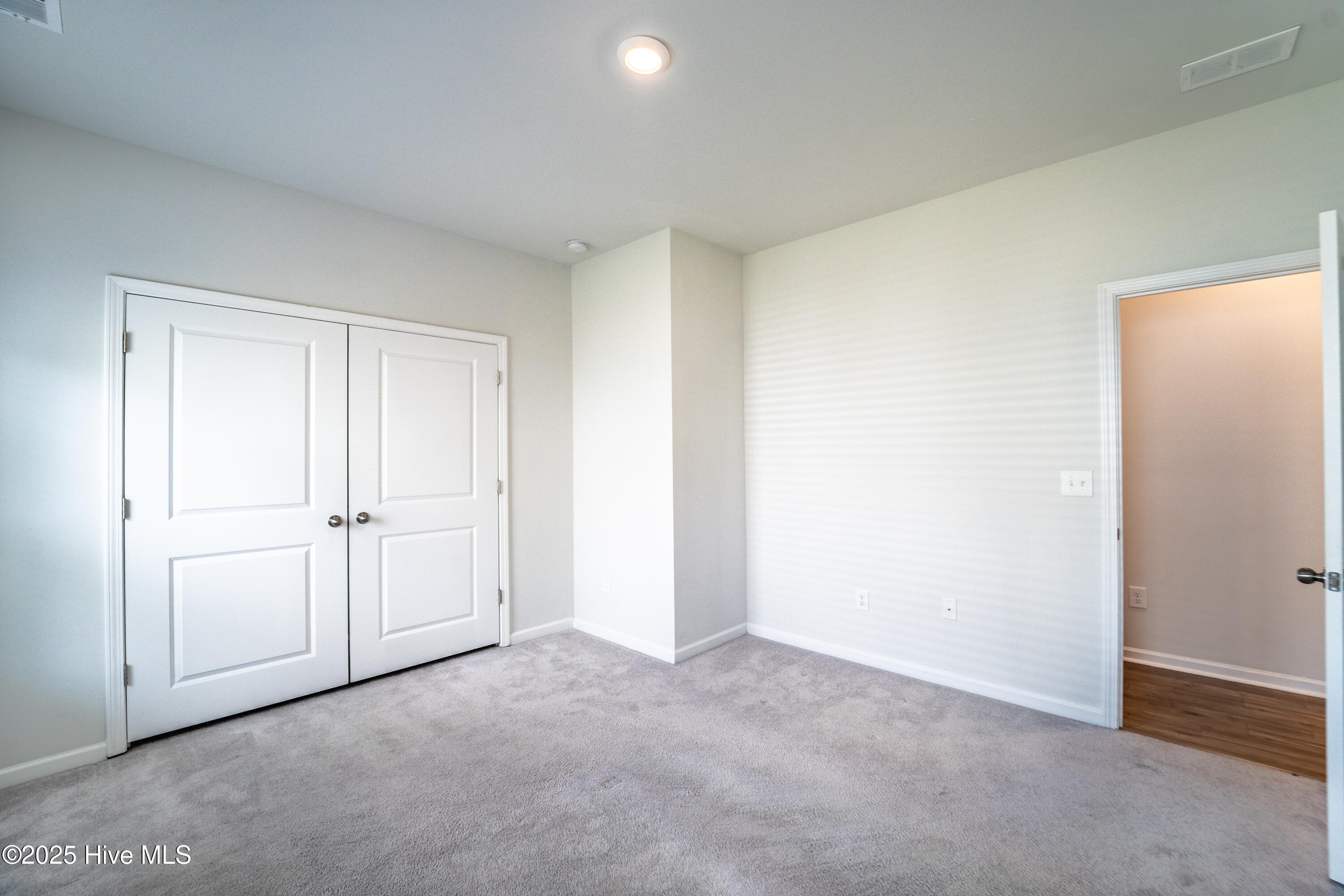 100515314 | Photo 13