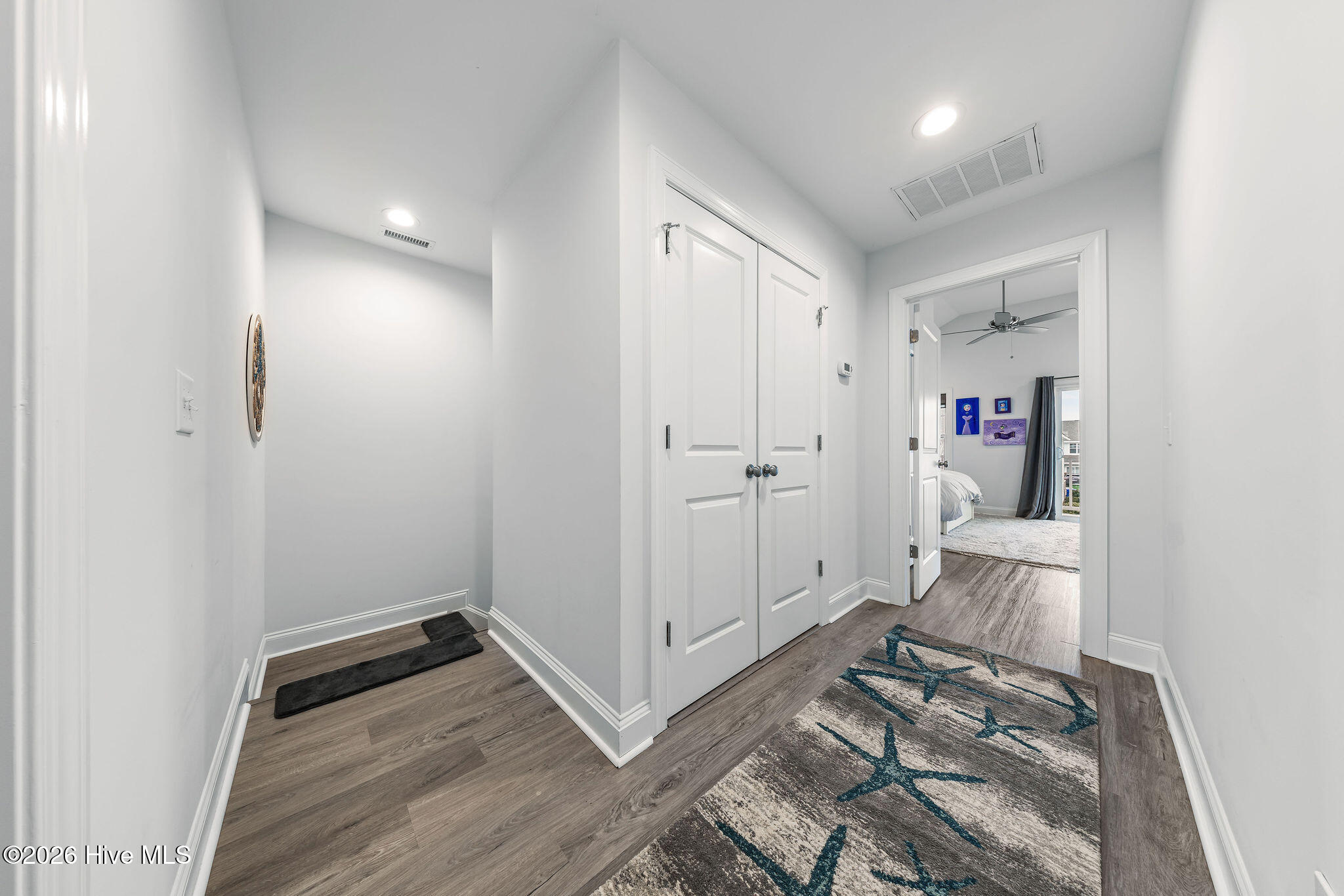 100558472 | Photo 22