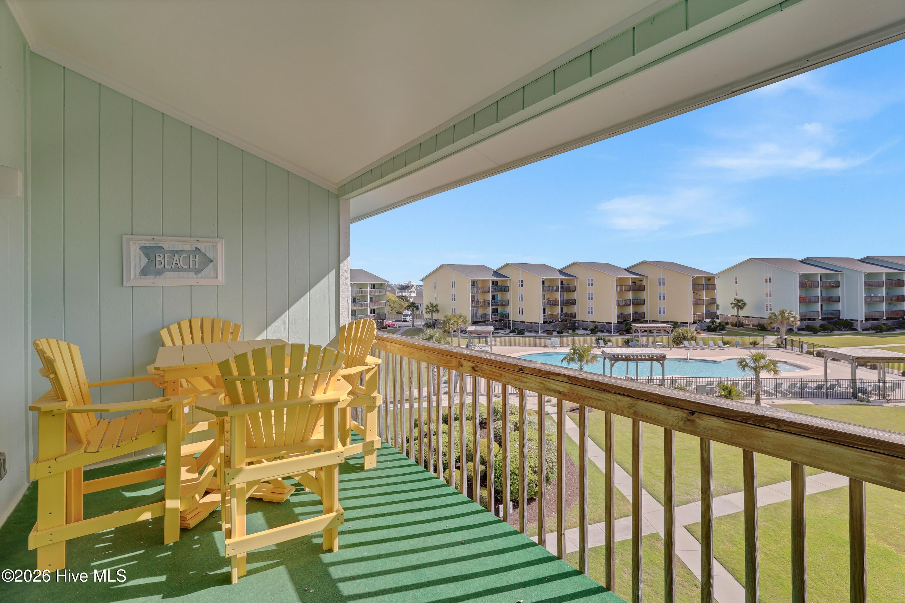 918 N New River Drive UNIT 331, Surf City, NC, 28445