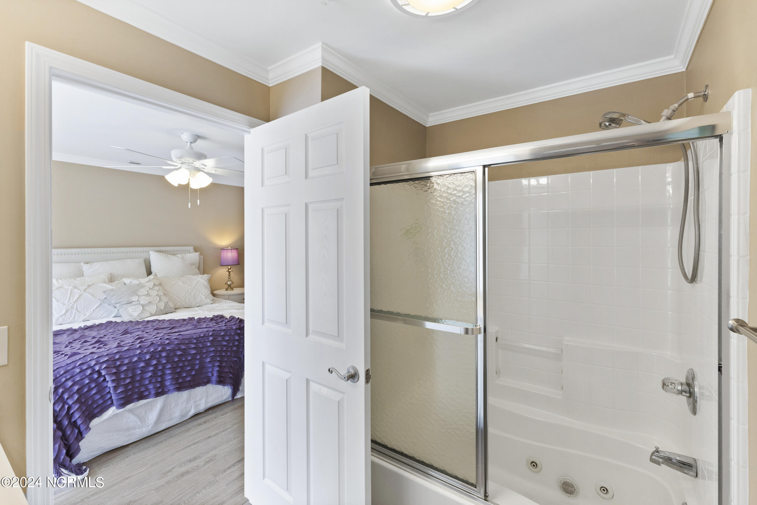 100461581 | Photo 22