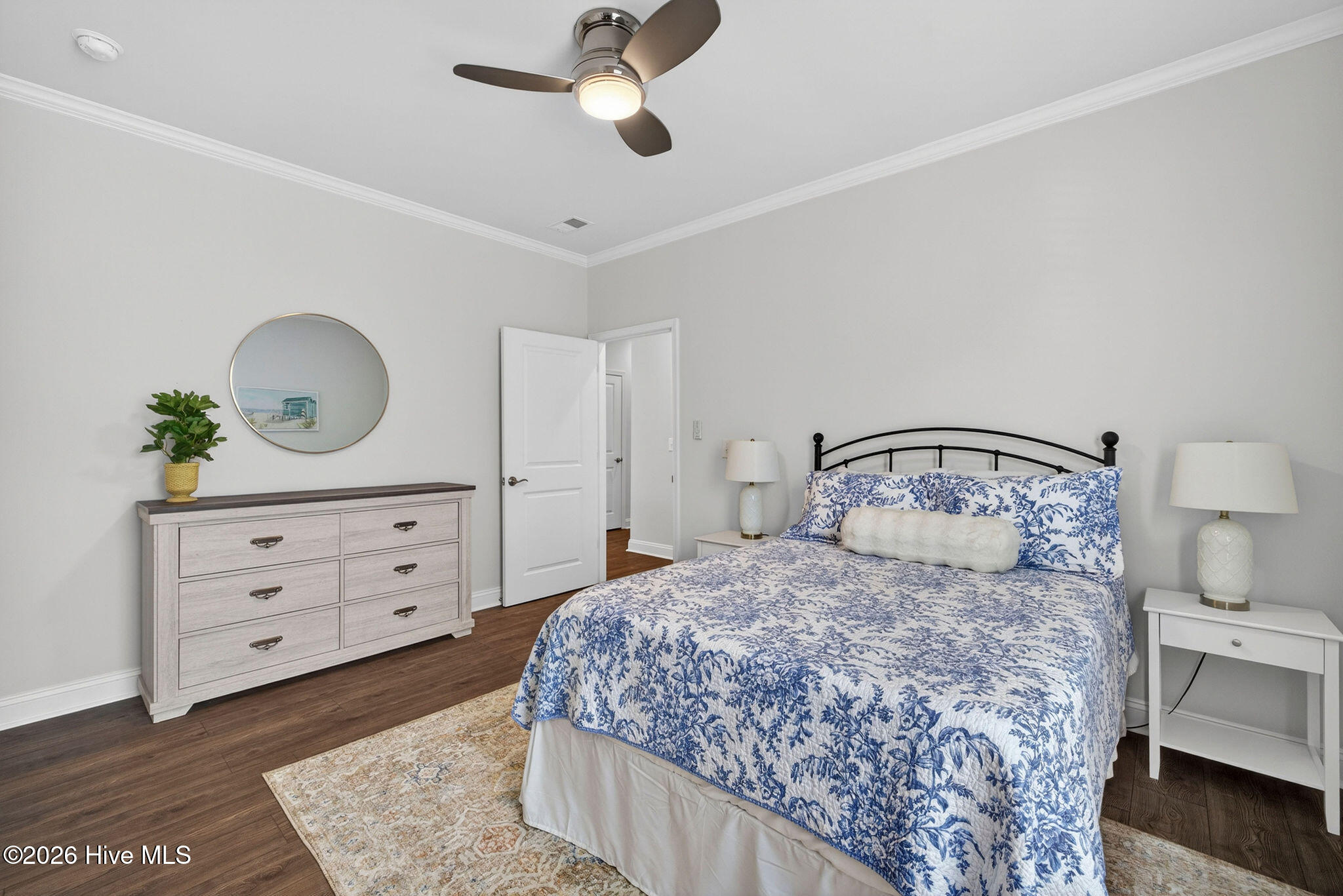 Bedroom 2 - 1st floor