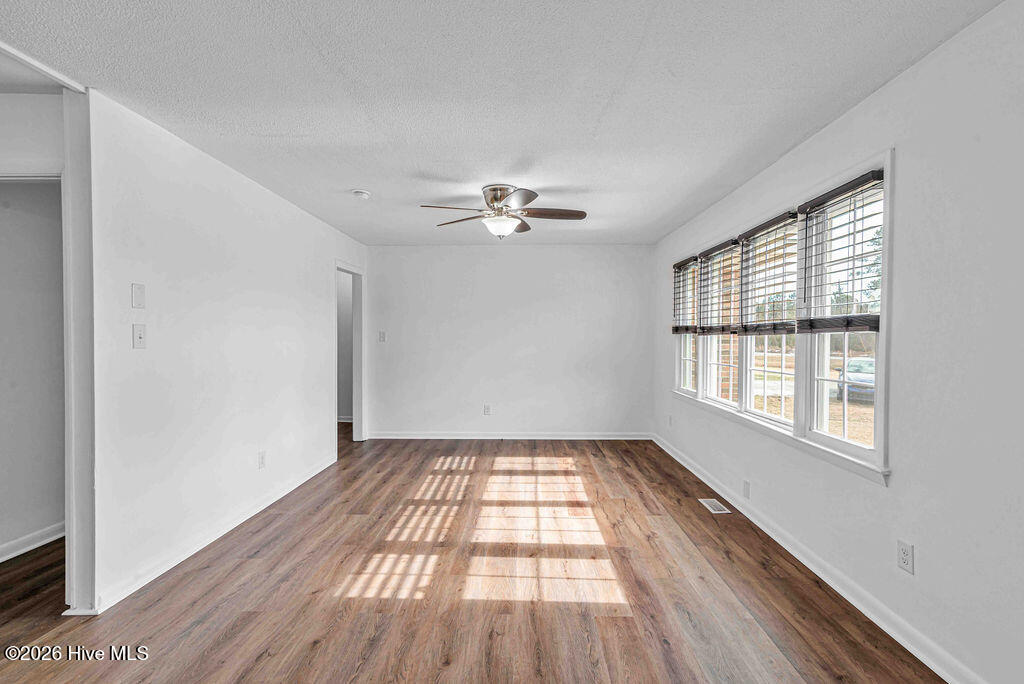 1380 Lake Cole Road,Midway Park