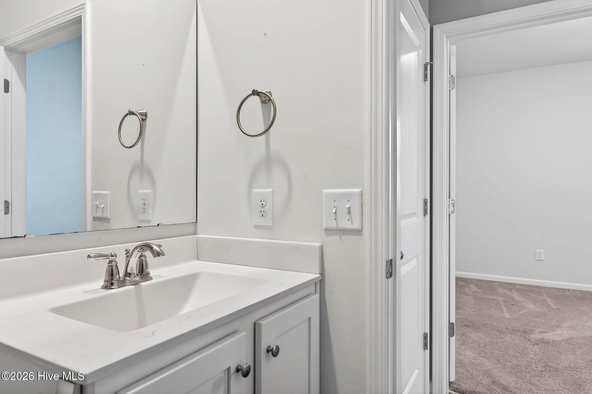 100564193 | Photo 23