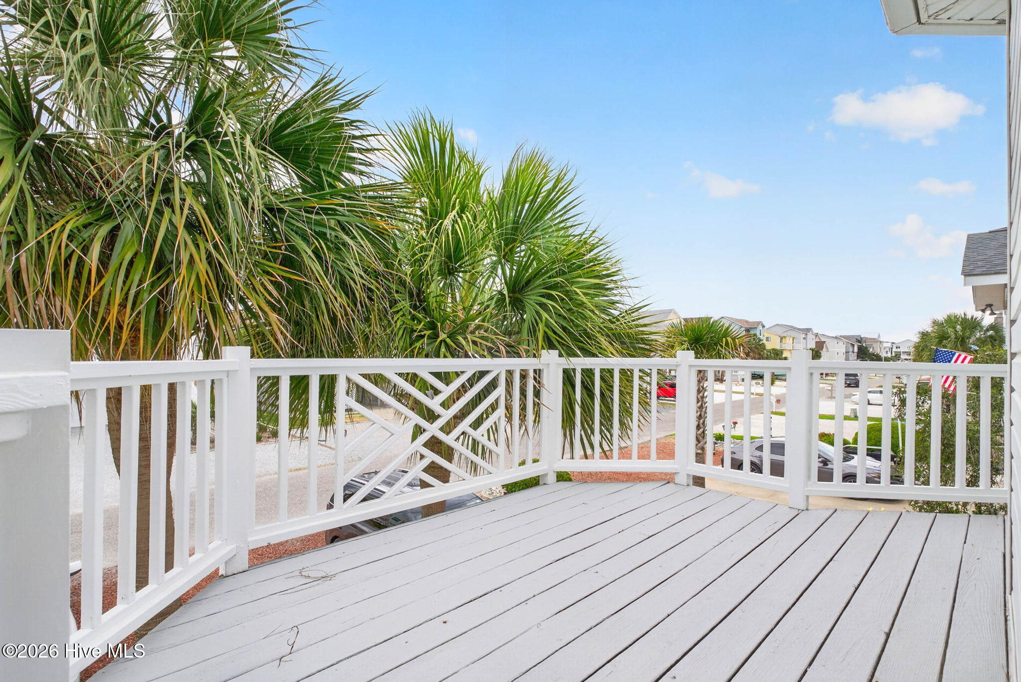 100570658 | Photo 32