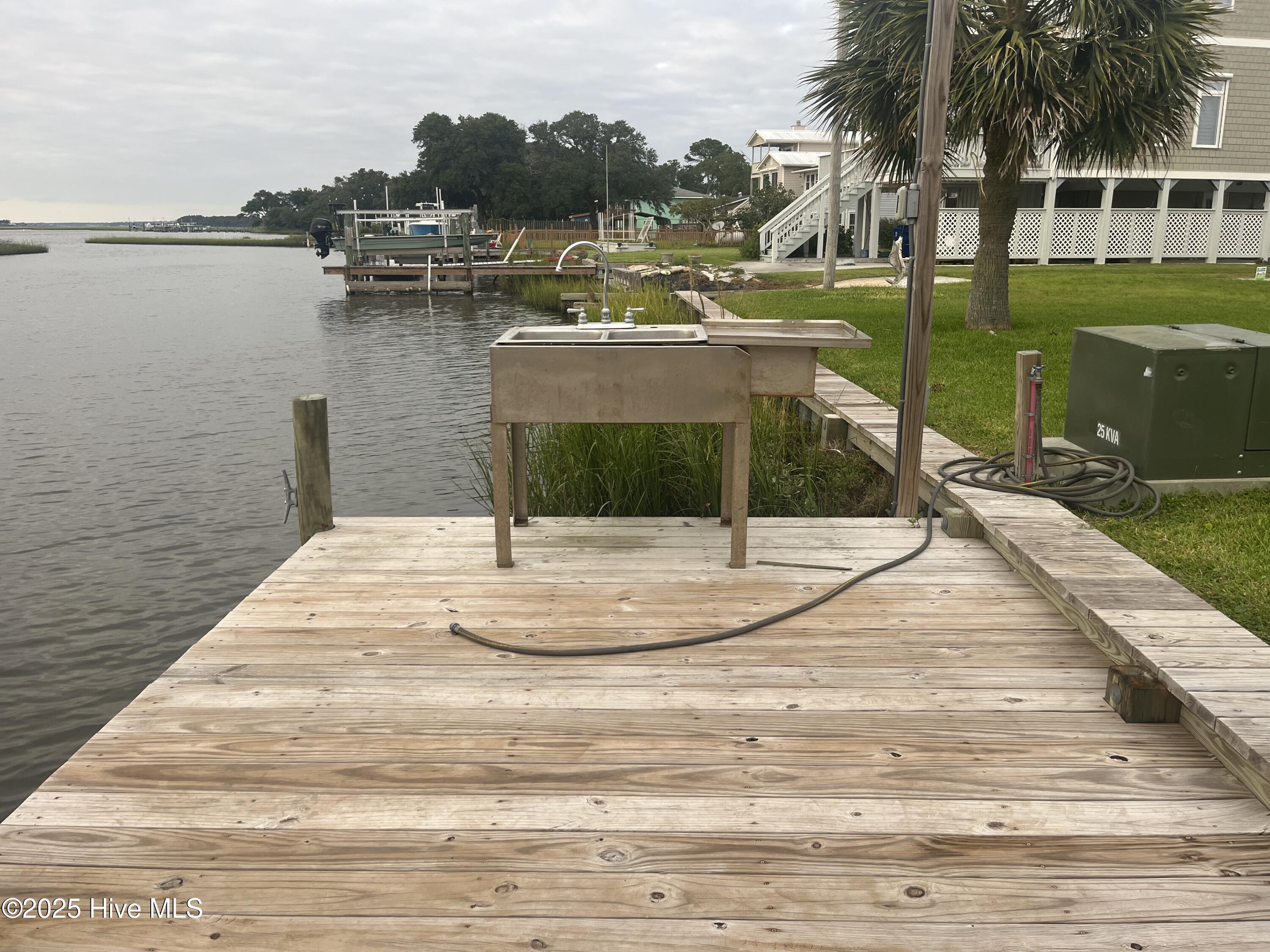 100530380 | Photo 14