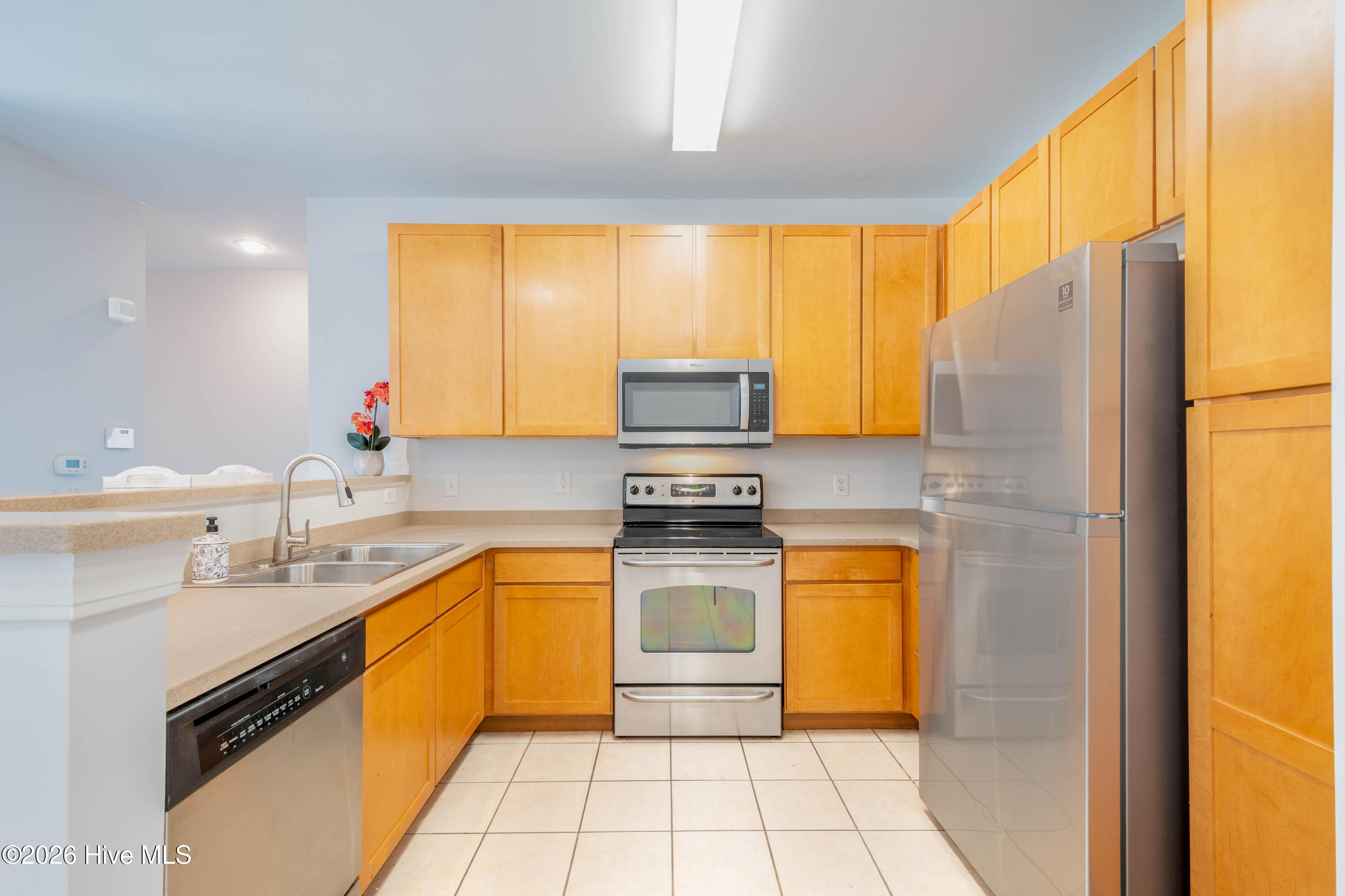 100566741 | Photo 28