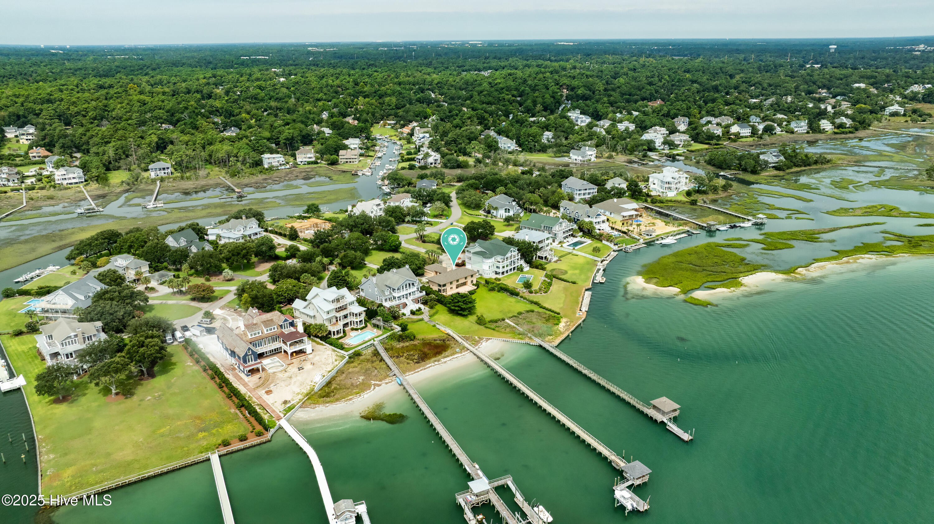 100527389 | Photo 68