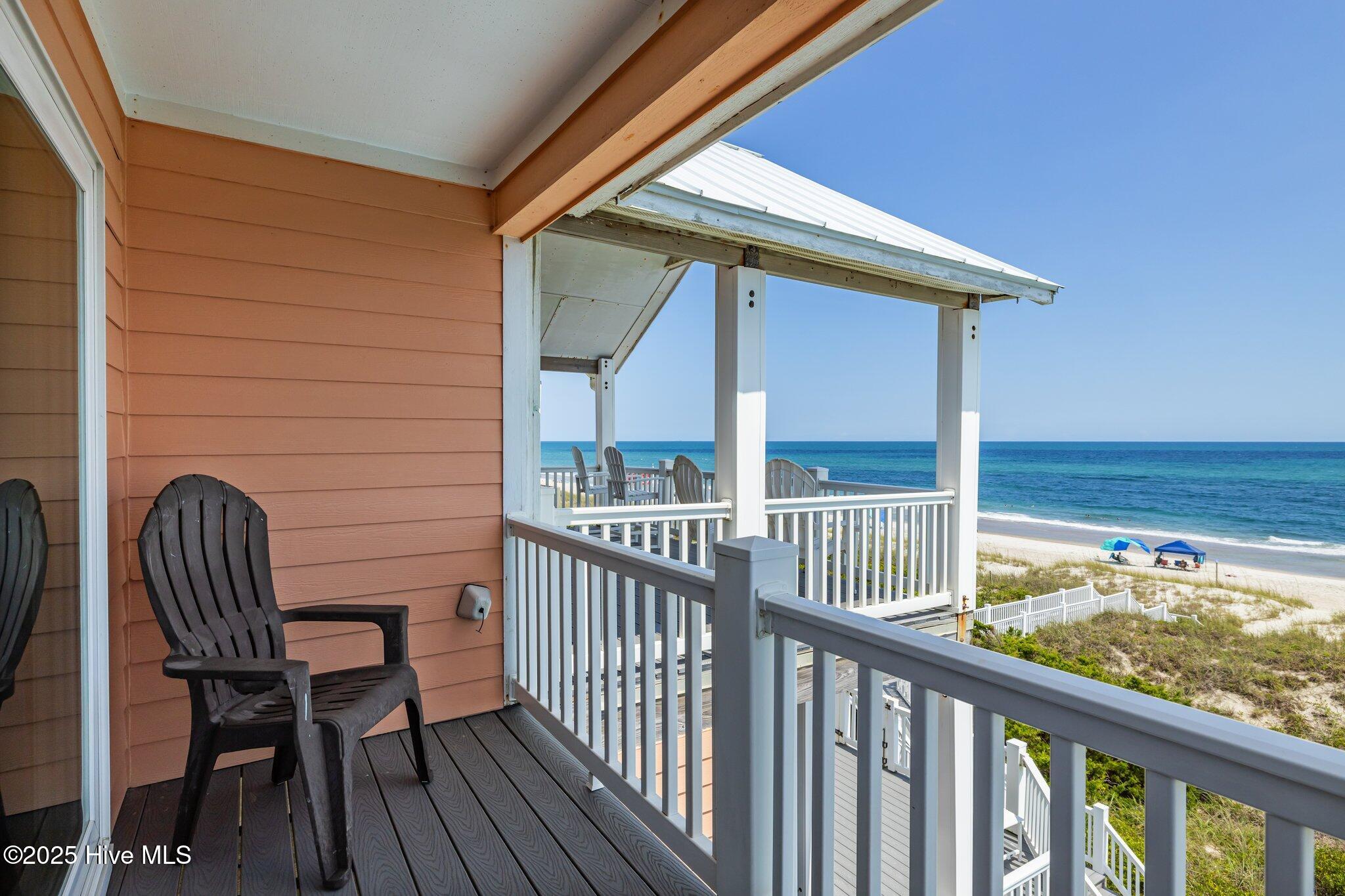 100515431 | Photo 50