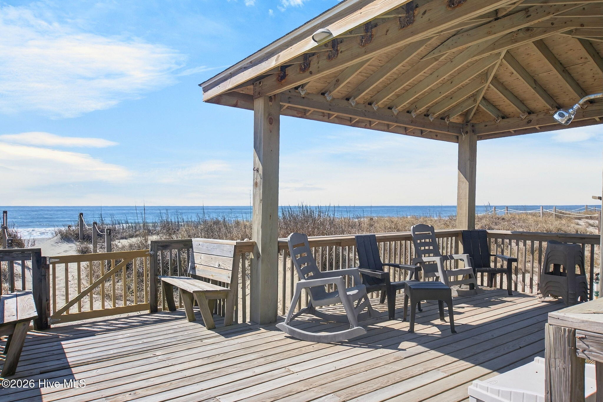 100559967 | Photo 11