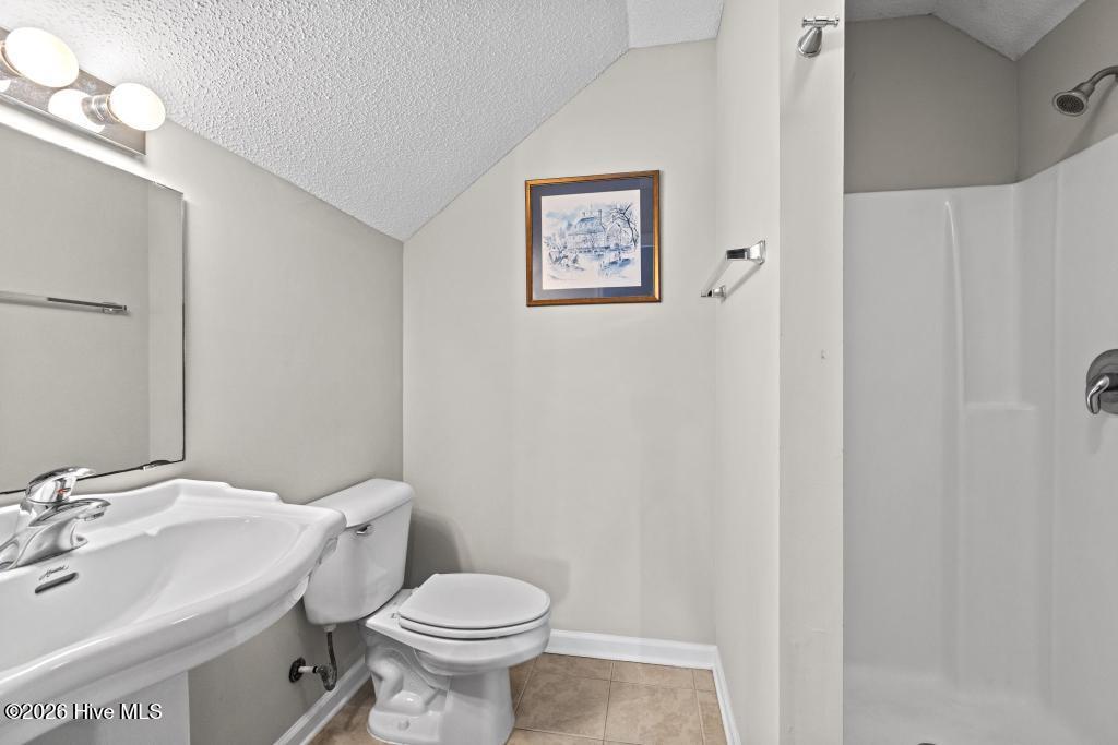 100564951 | Photo 43