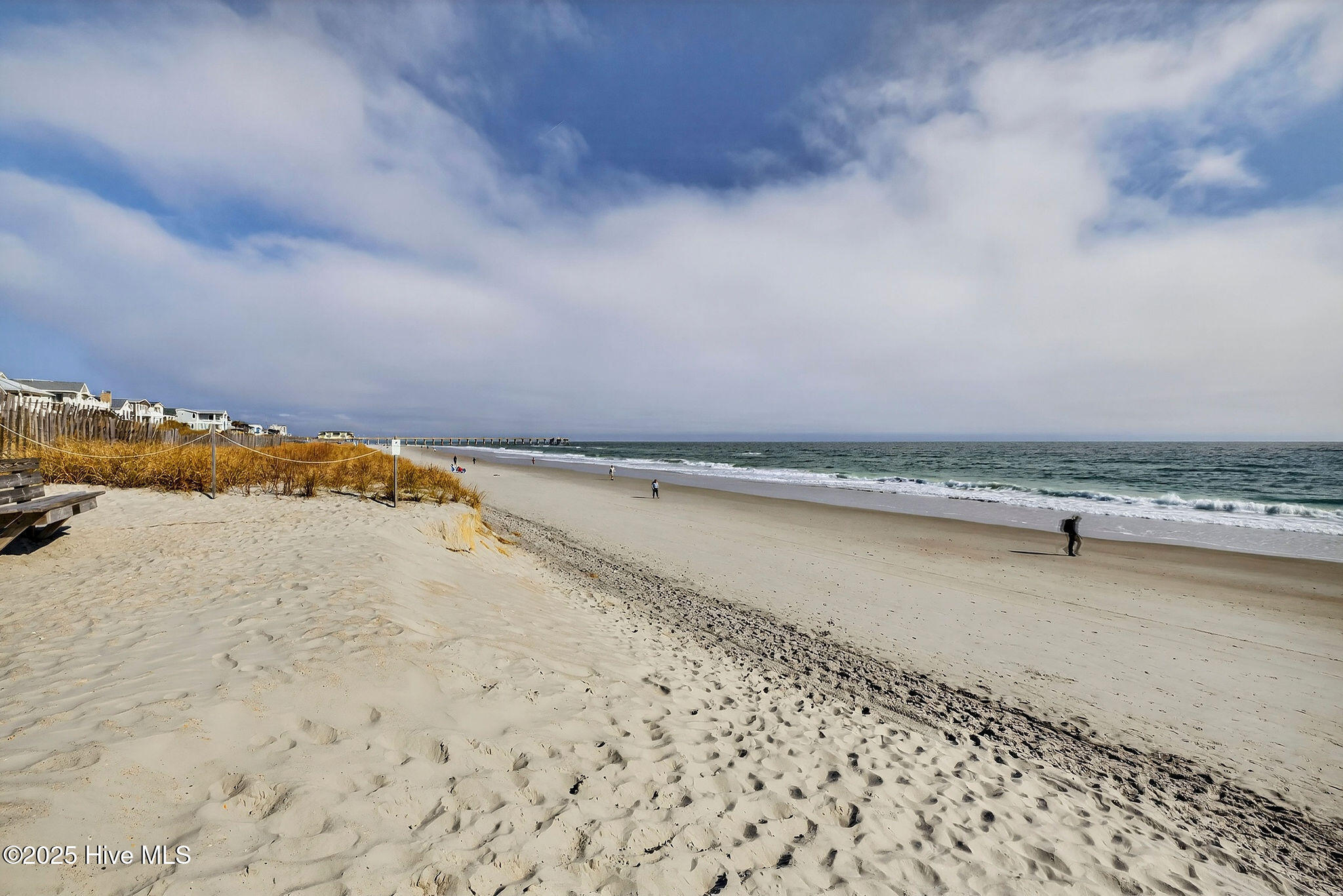 100543677 | Photo 58