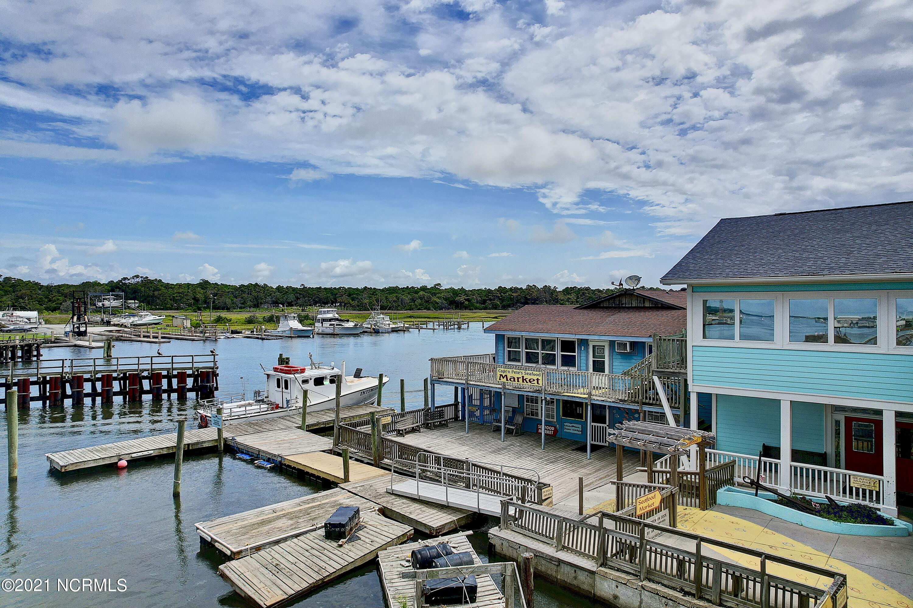 100502162 | Photo 123