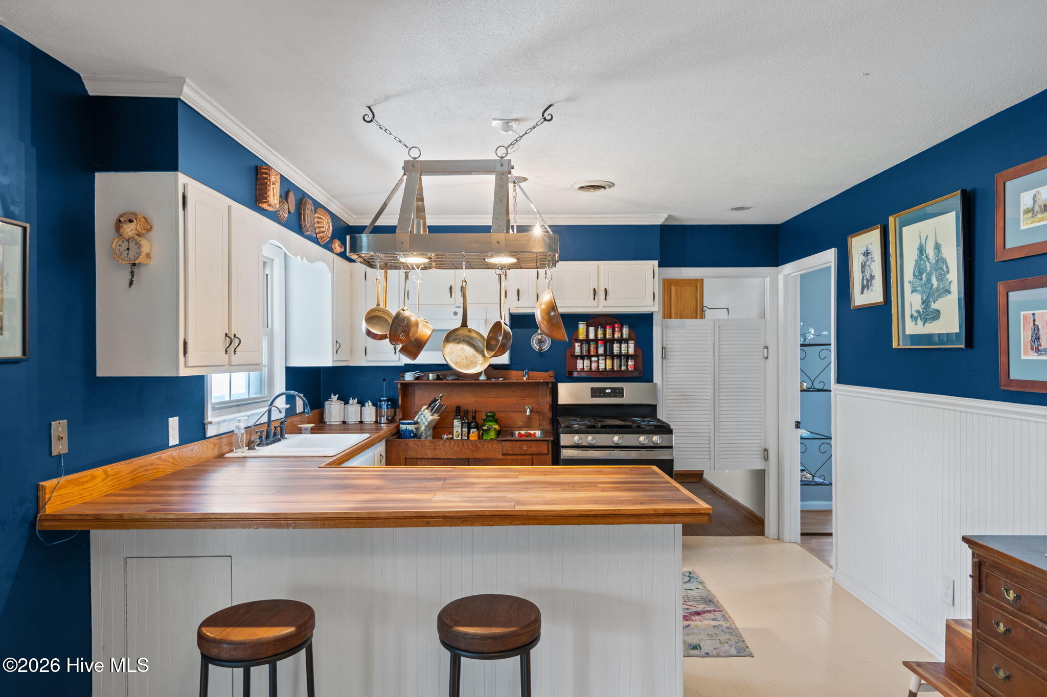 100560158 | Photo 13