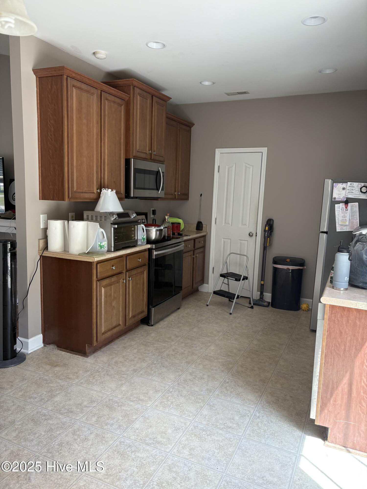 117 Boysenberry Fields Road, Maple Hill, NC, 28454