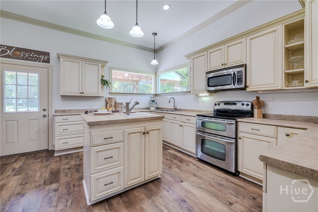 Homes for sale in Meldrim, GA | 195 Railroad St, Meldrim, GA 31318 | MLS# SA340028