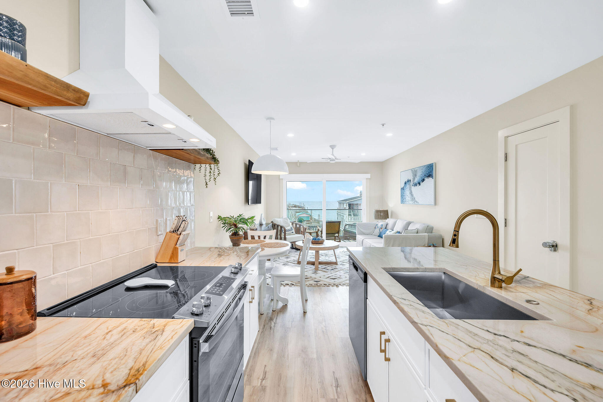 1800 Canal Drive UNIT 305, Carolina Beach, NC, 28428