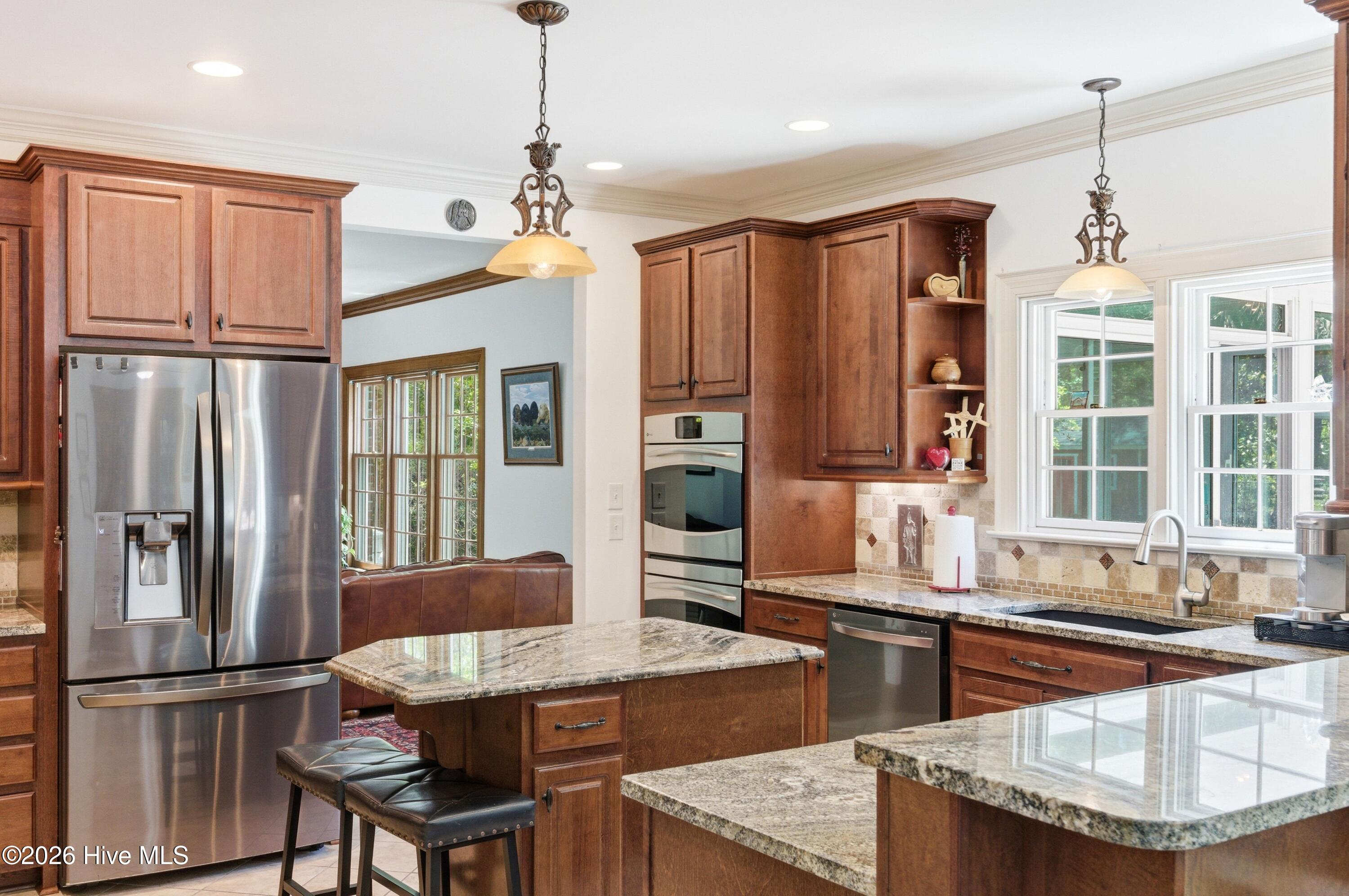 100566267 | Photo 10