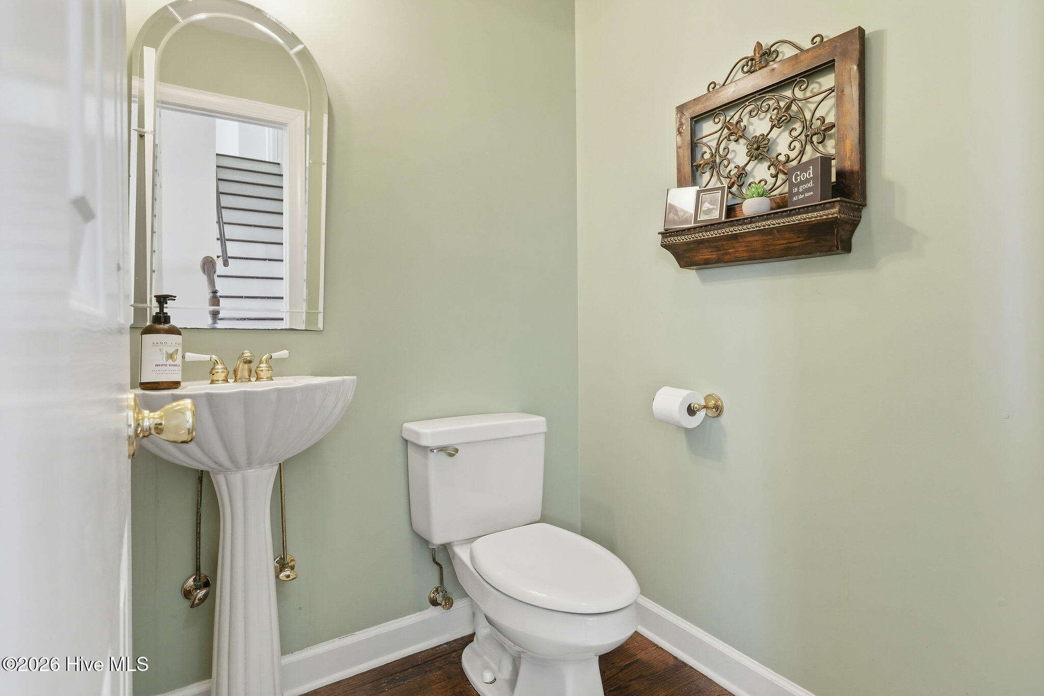 100556784 | Photo 47