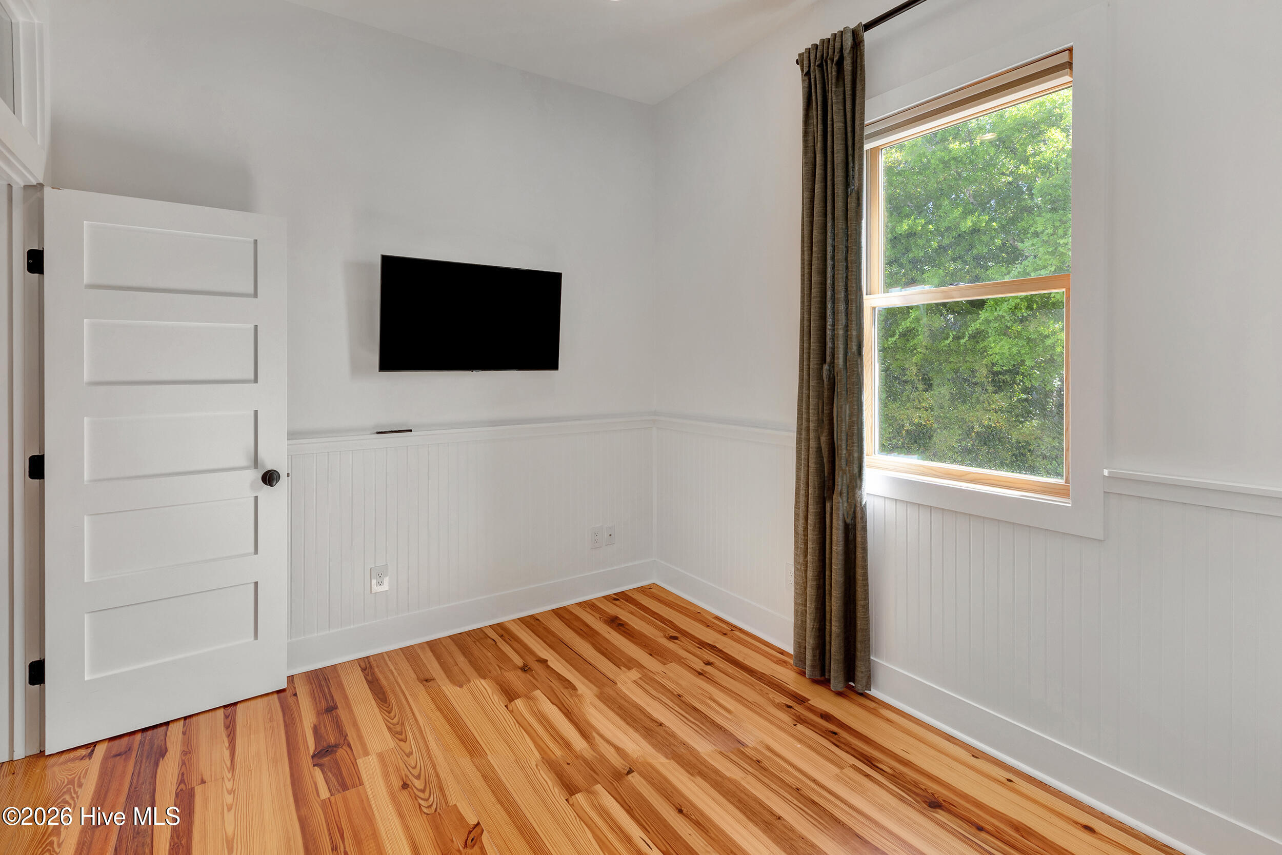 5709 Landing 