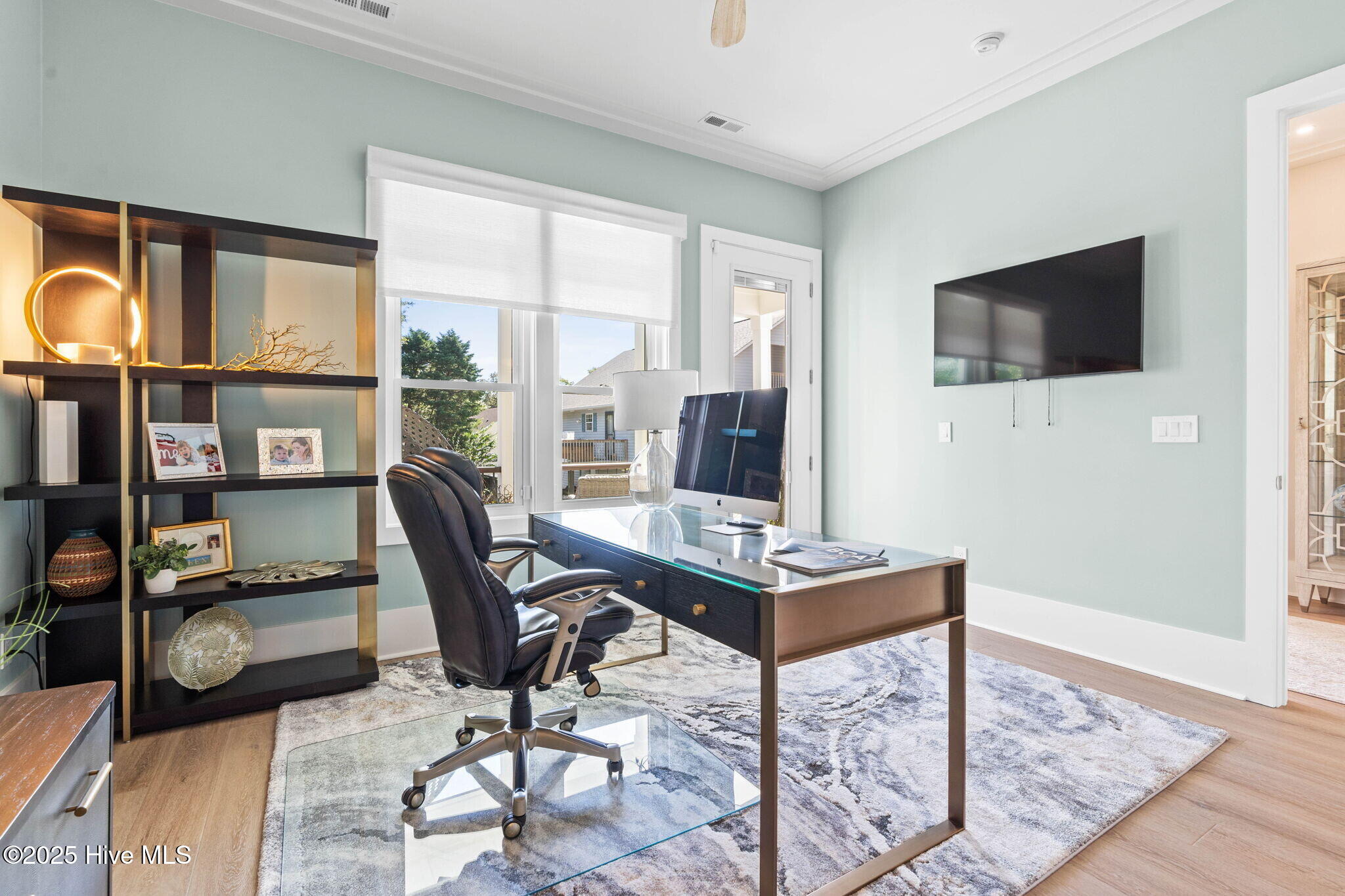 100516902 | Photo 57