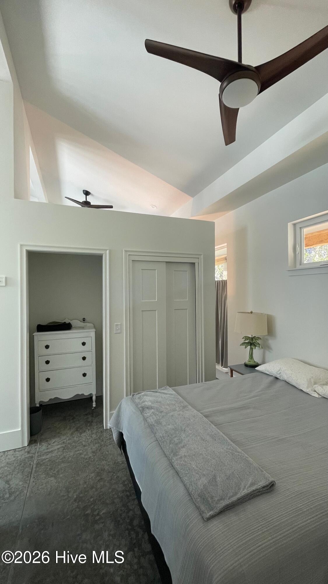 100555551 | Photo 10