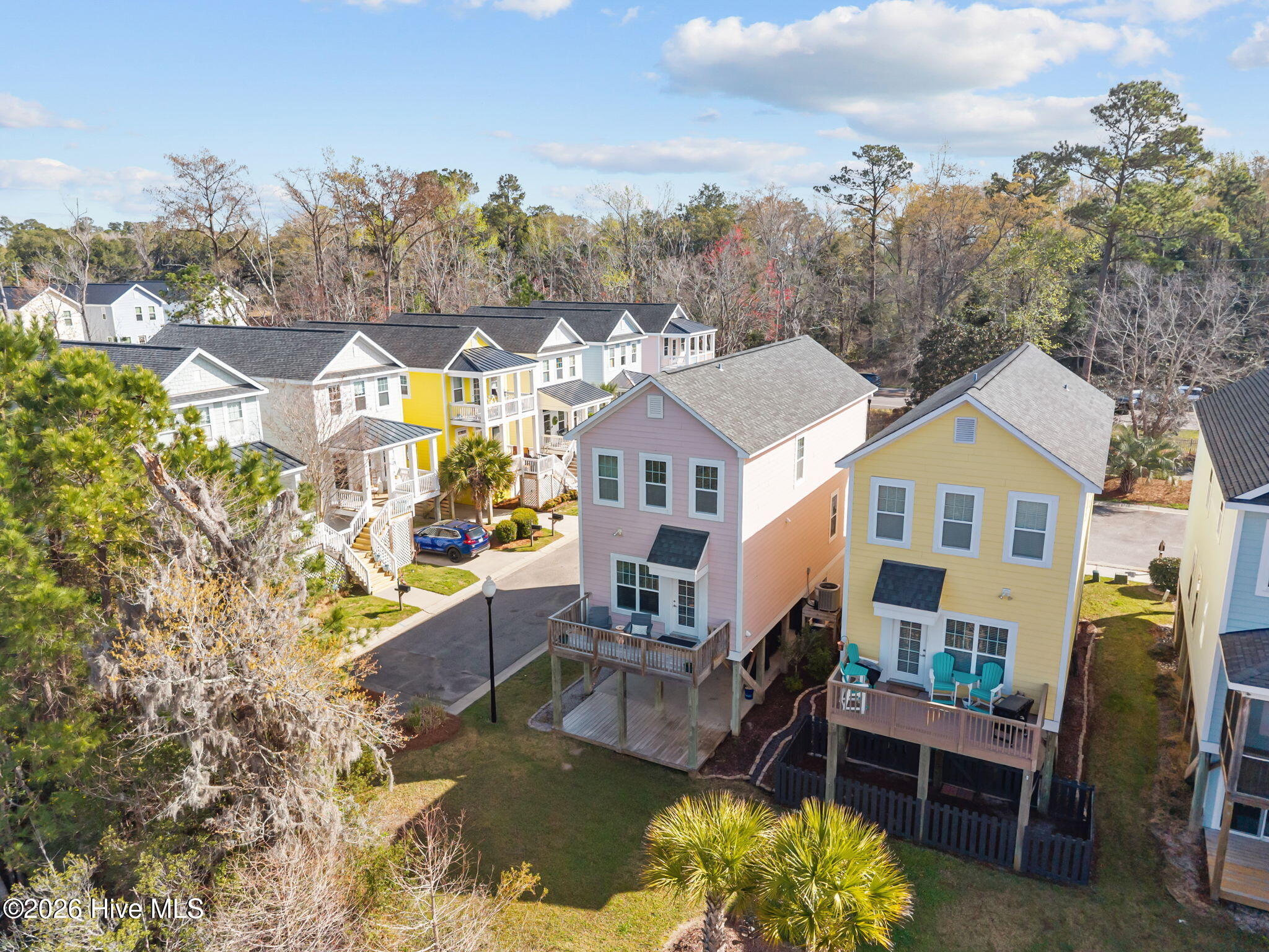 100560922 | Photo 38