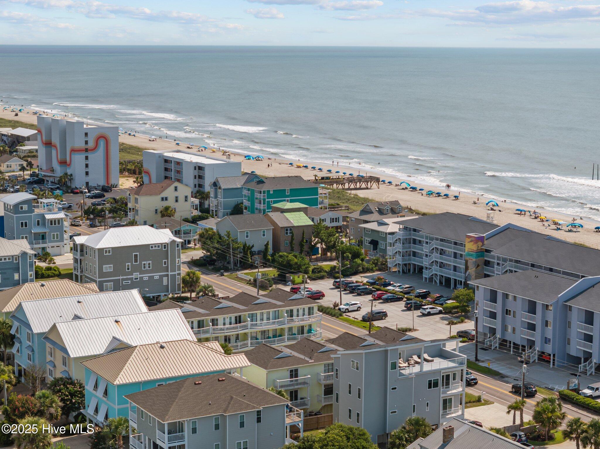 100554809 | Photo 38