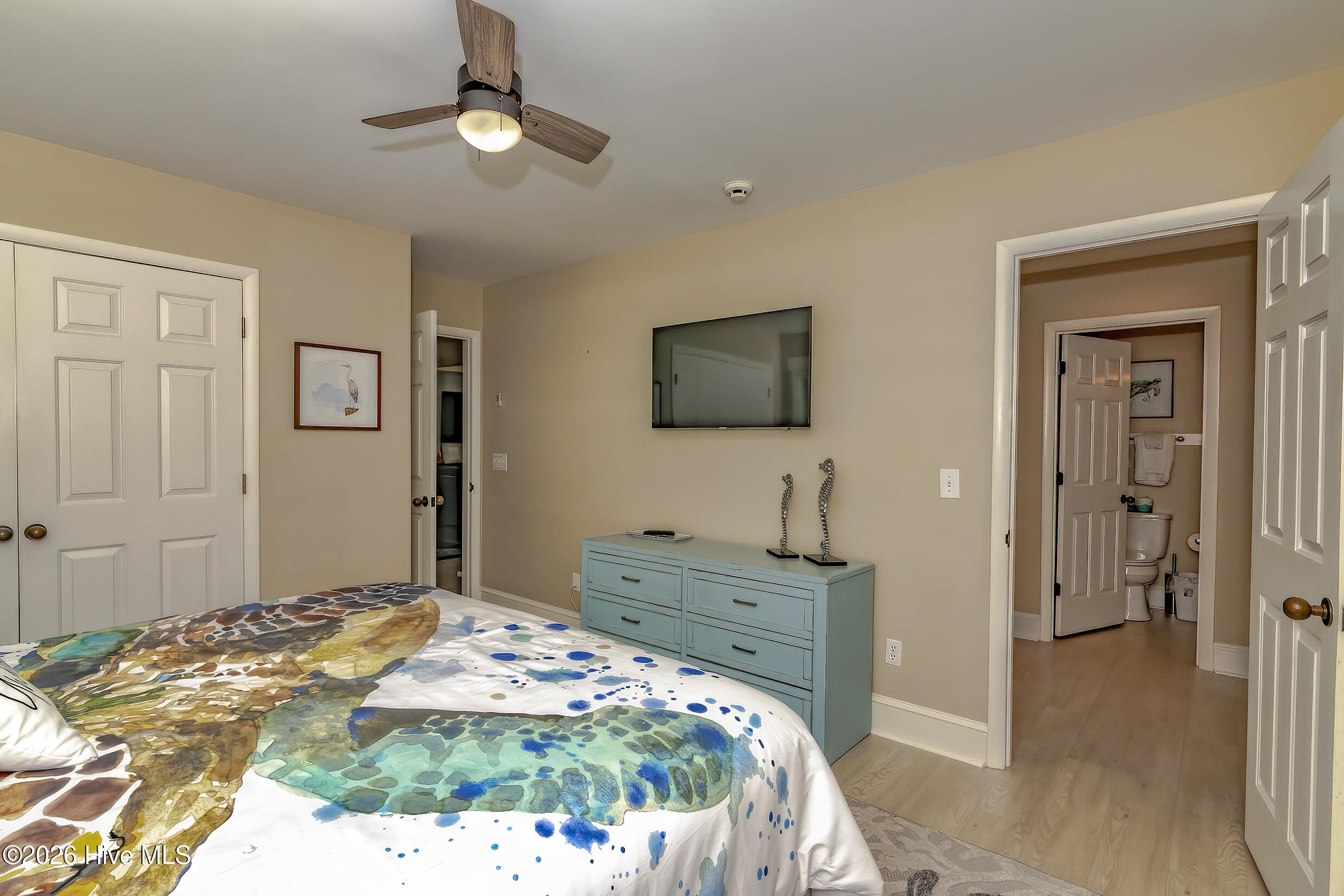 100557285 | Photo 26