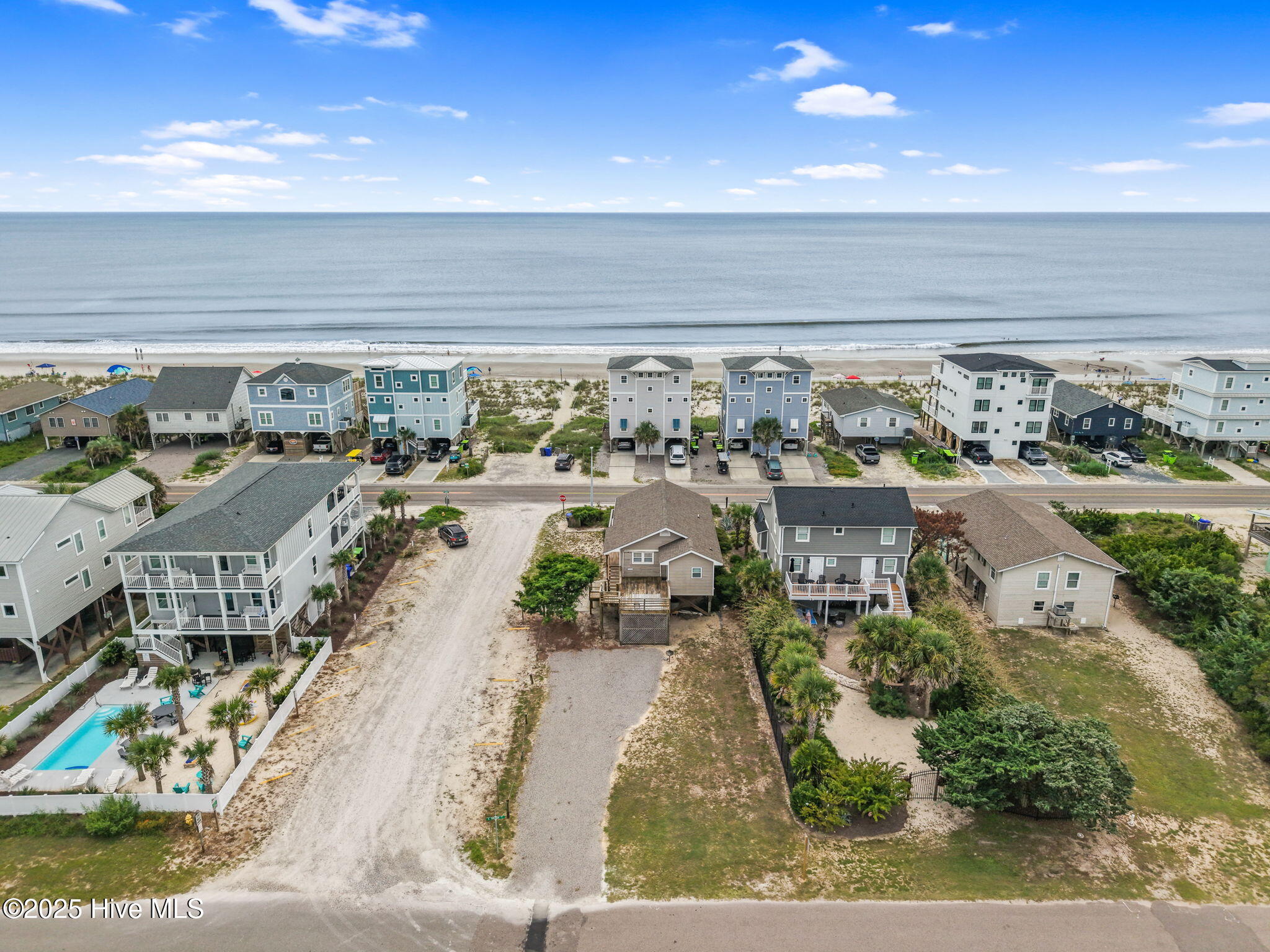 100526809 | Photo 42