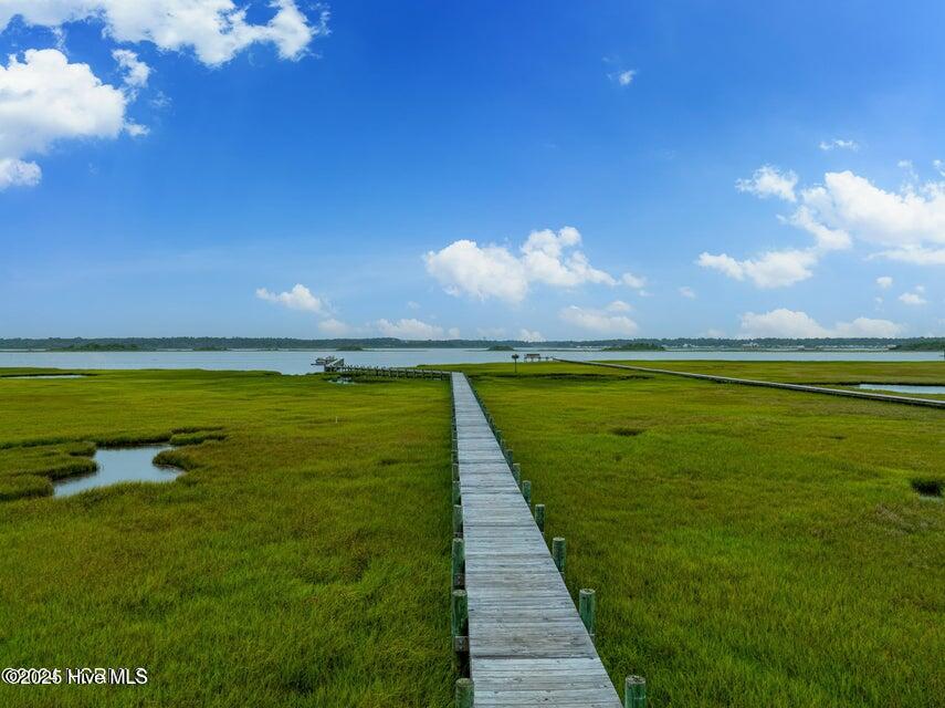 100533834 | Photo 62