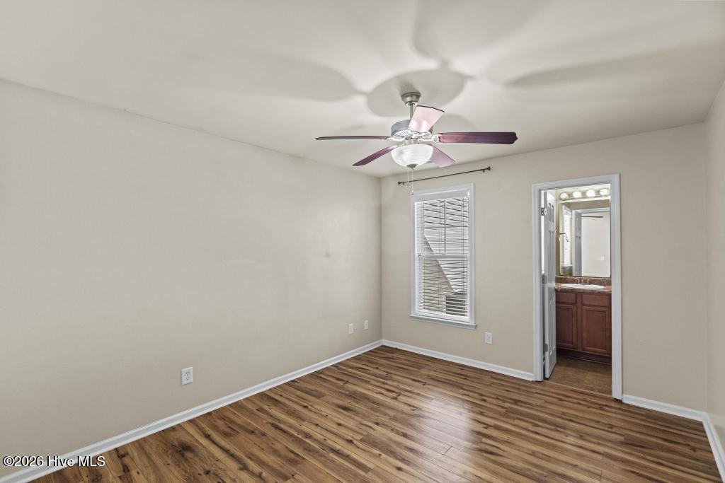 100550335 | Photo 13