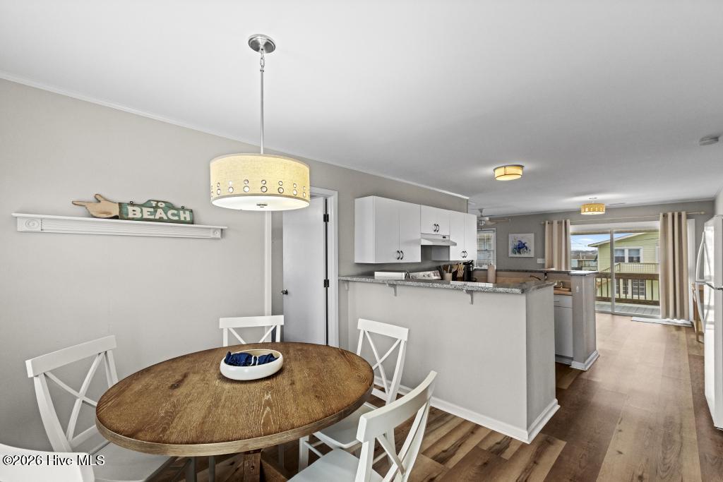 100557577 | Photo 22