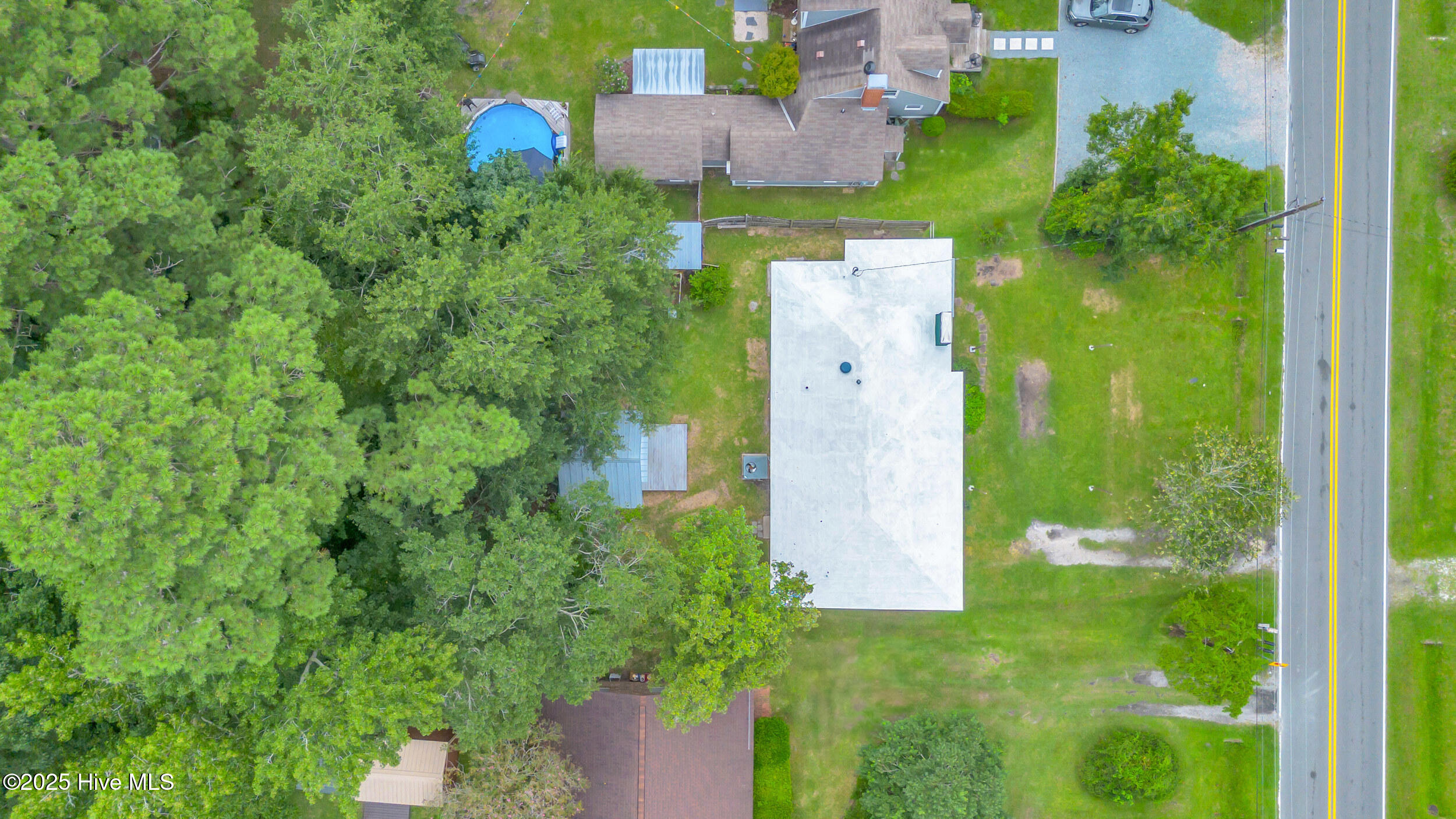 100527112 | Photo 38