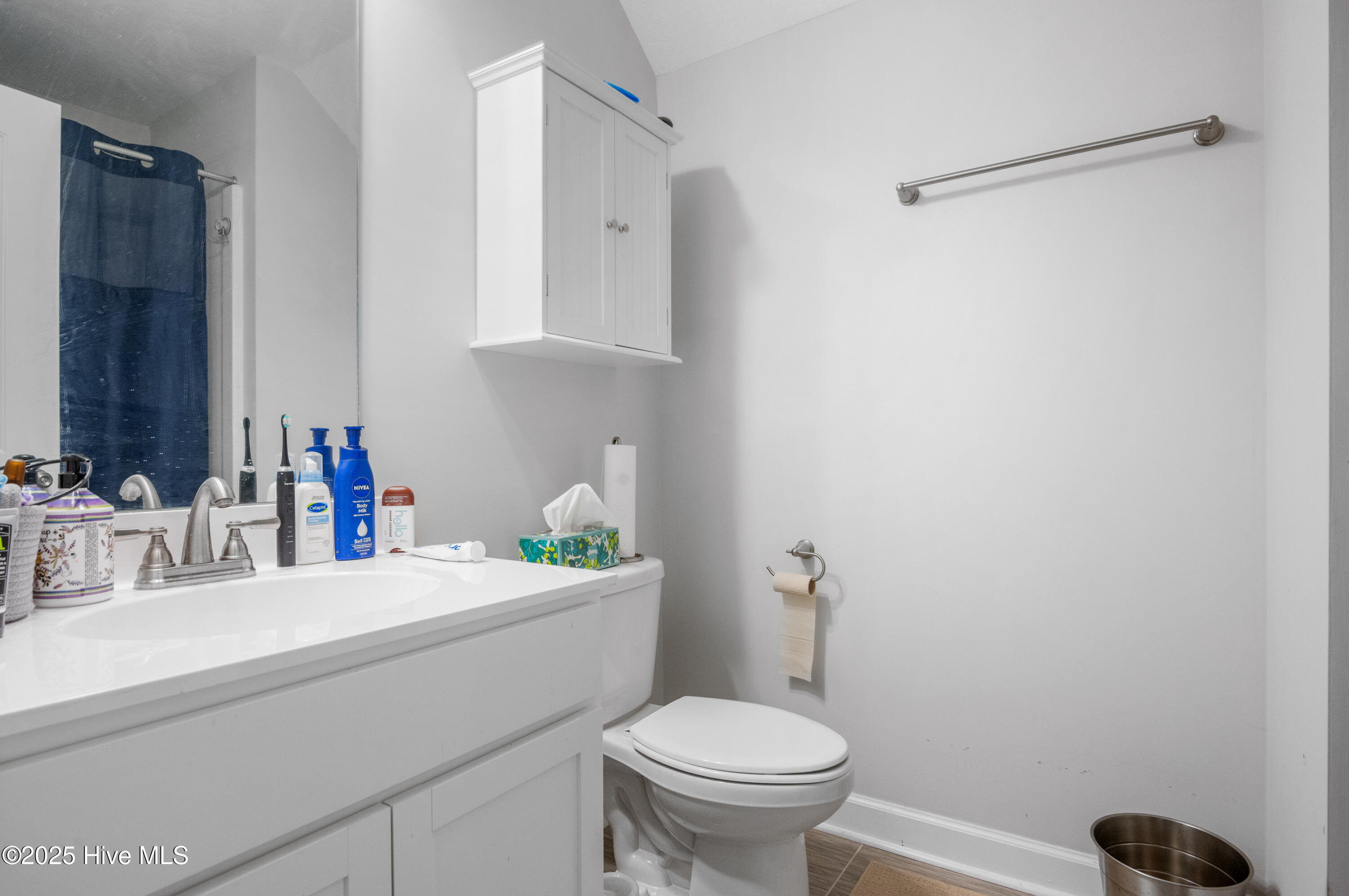 100527902 | Photo 38